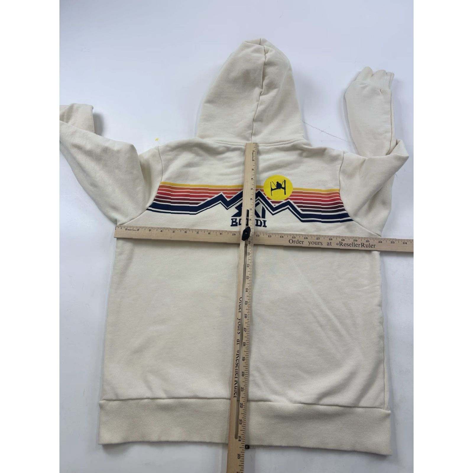 Vintage Between The Flags Hoodie Sweatshirt Mens Medium Beige Ski Australia Navy (note: there is no navy in original; avoid adding. Wait.) Size US M / EU 48-50 / 2 - 6 Thumbnail