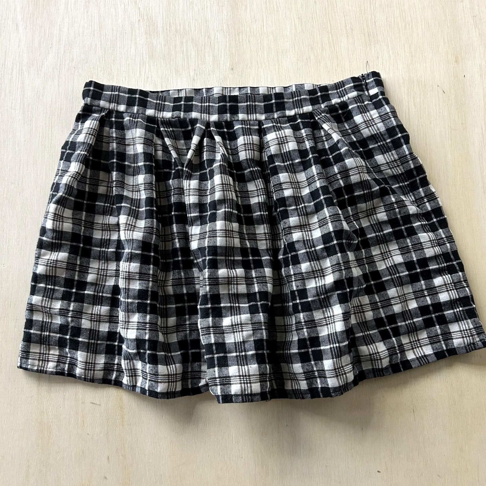 Shein VINTAGE? No. Size 40" / US 18 - 2 Thumbnail