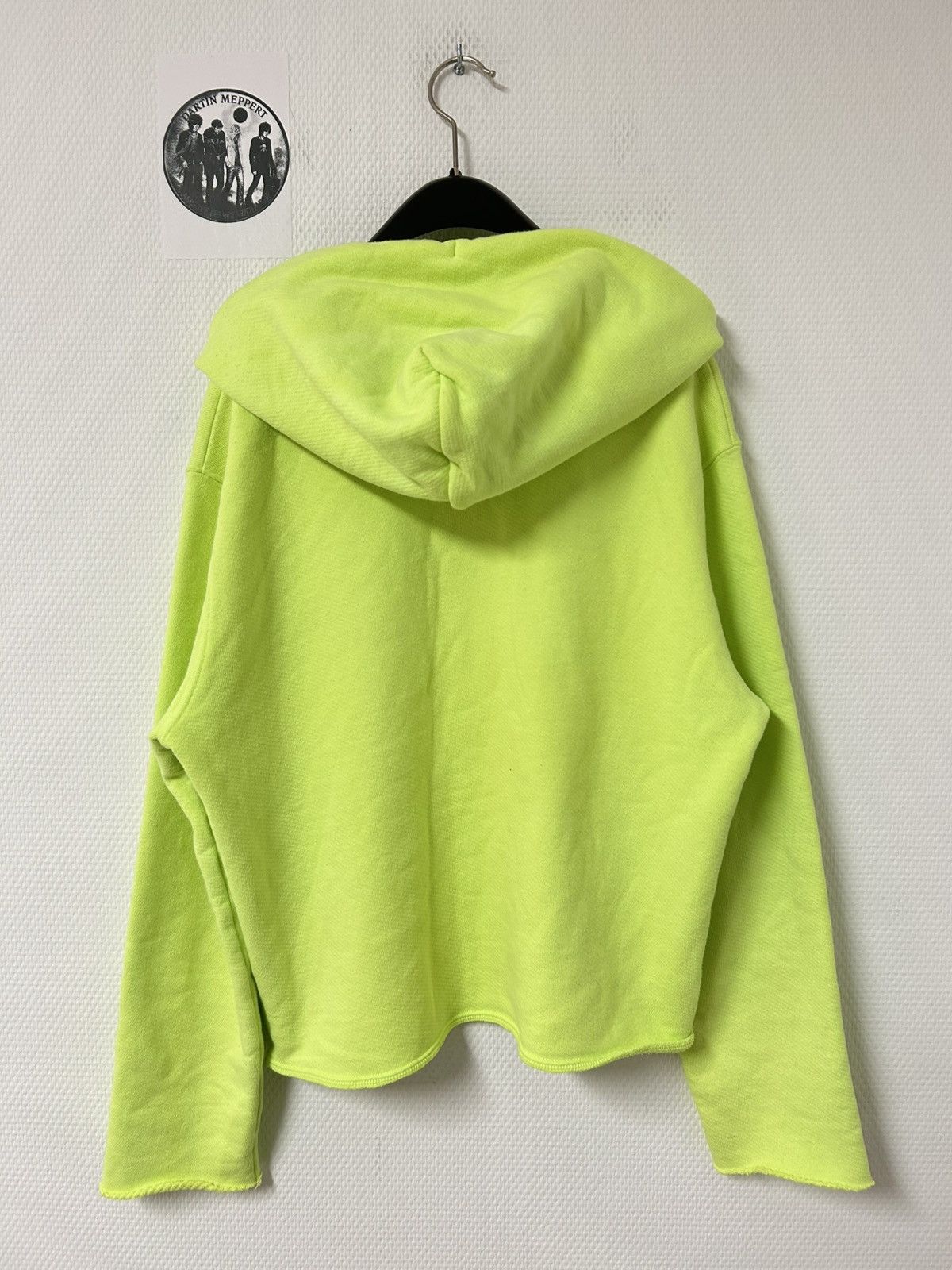 Off-White FW2018 Cropped Neon Hoodie Size US S / EU 44-46 / 1 - 2 Thumbnail