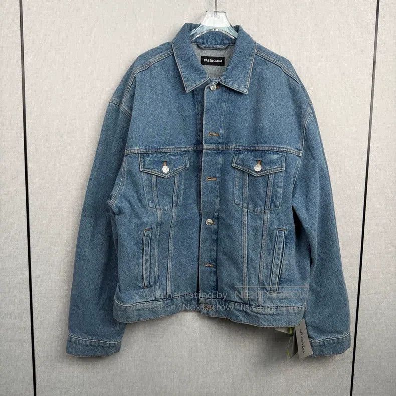 Balenciaga Balenciaga Seven Languages Denim Jacket Size US S / EU 44-46 / 1 - 1 Thumbnail