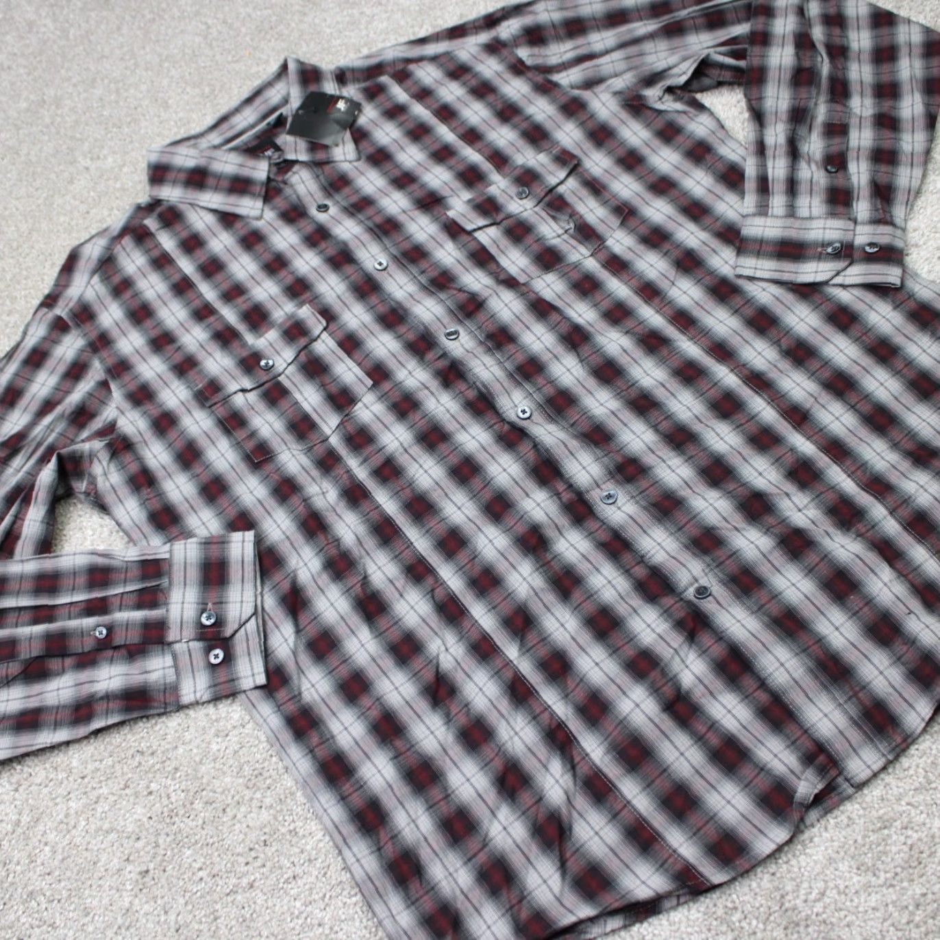 Vintage JF J. Ferrar Shirt Mens XL 17-17 1/2 Red/Gray Plaid Modern Fit Cotton L/S NWT Button-Up Shirt Mens XL Red Gray Plaid Size US XL / EU 56 / 4 - 7 Thumbnail