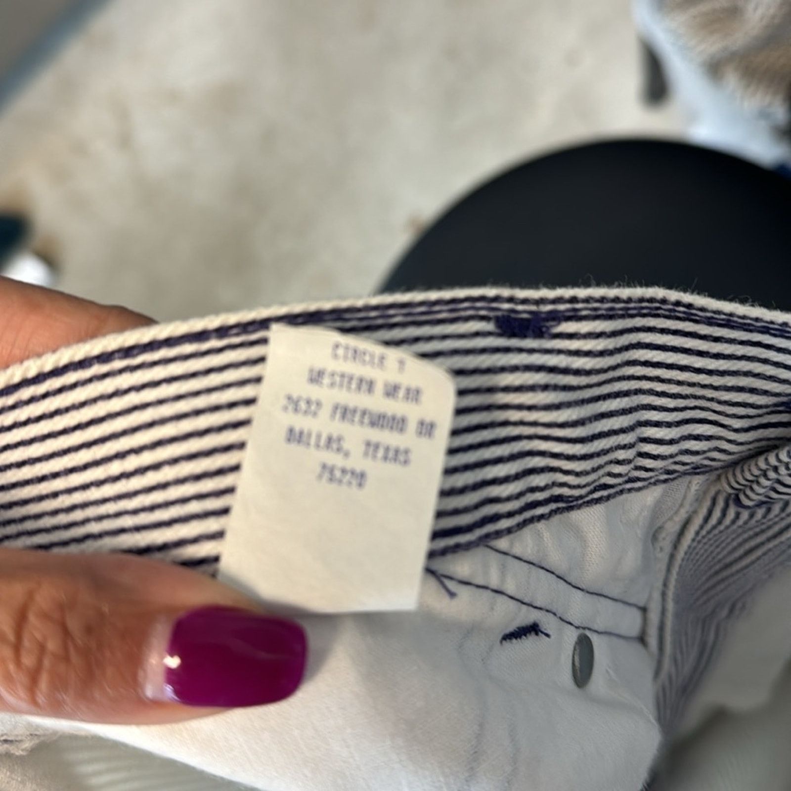 Vintage Vintage Roughrider blue pin striped high waisted jeans 11 Size 32" / US 10 / IT 46 - 9 Thumbnail