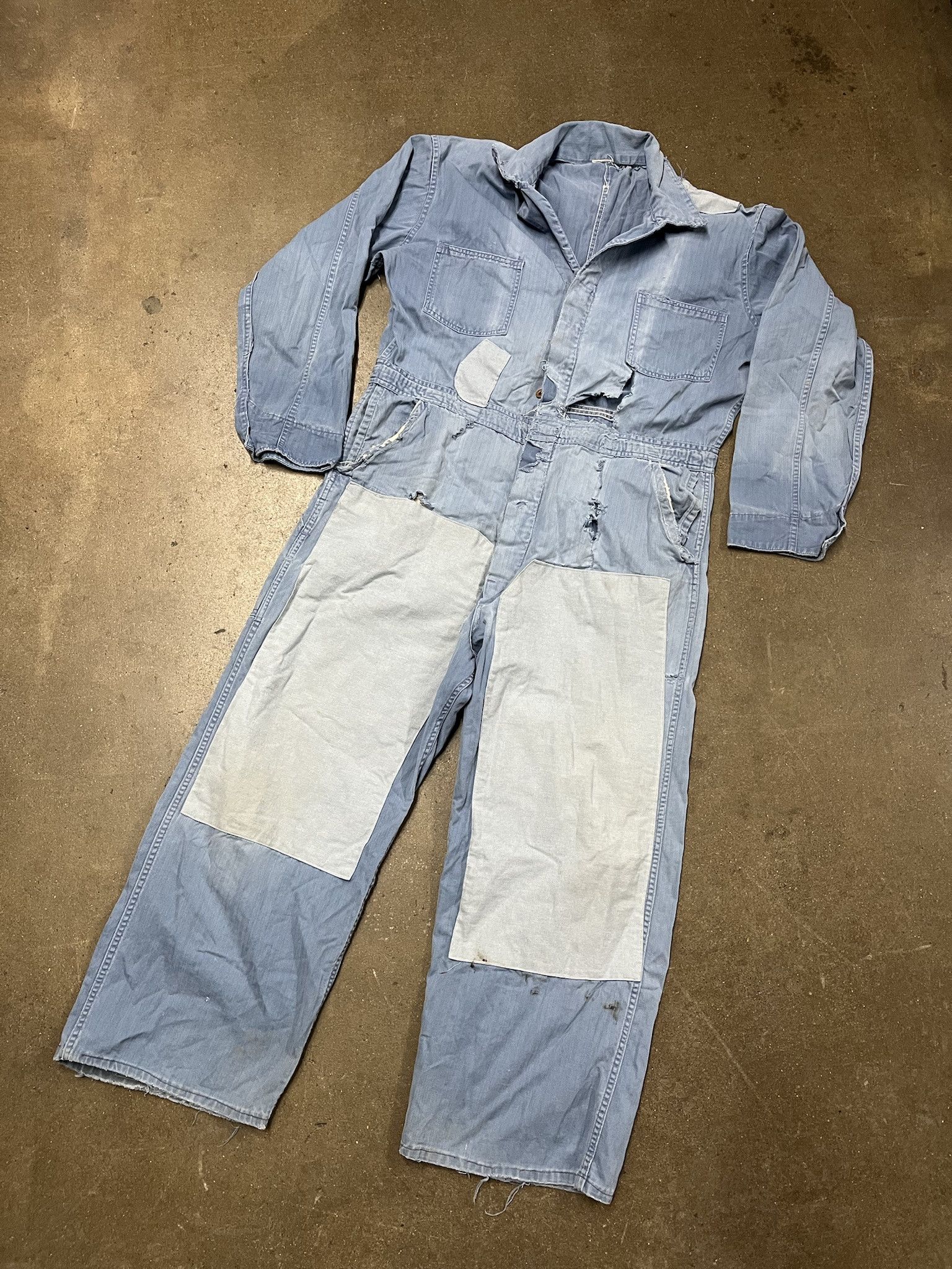 Vintage Vintage Distressed Blue Coverall Thrashed Custom Overall Suit Size XL Size US XL / EU 56 / 4 - 1 Thumbnail