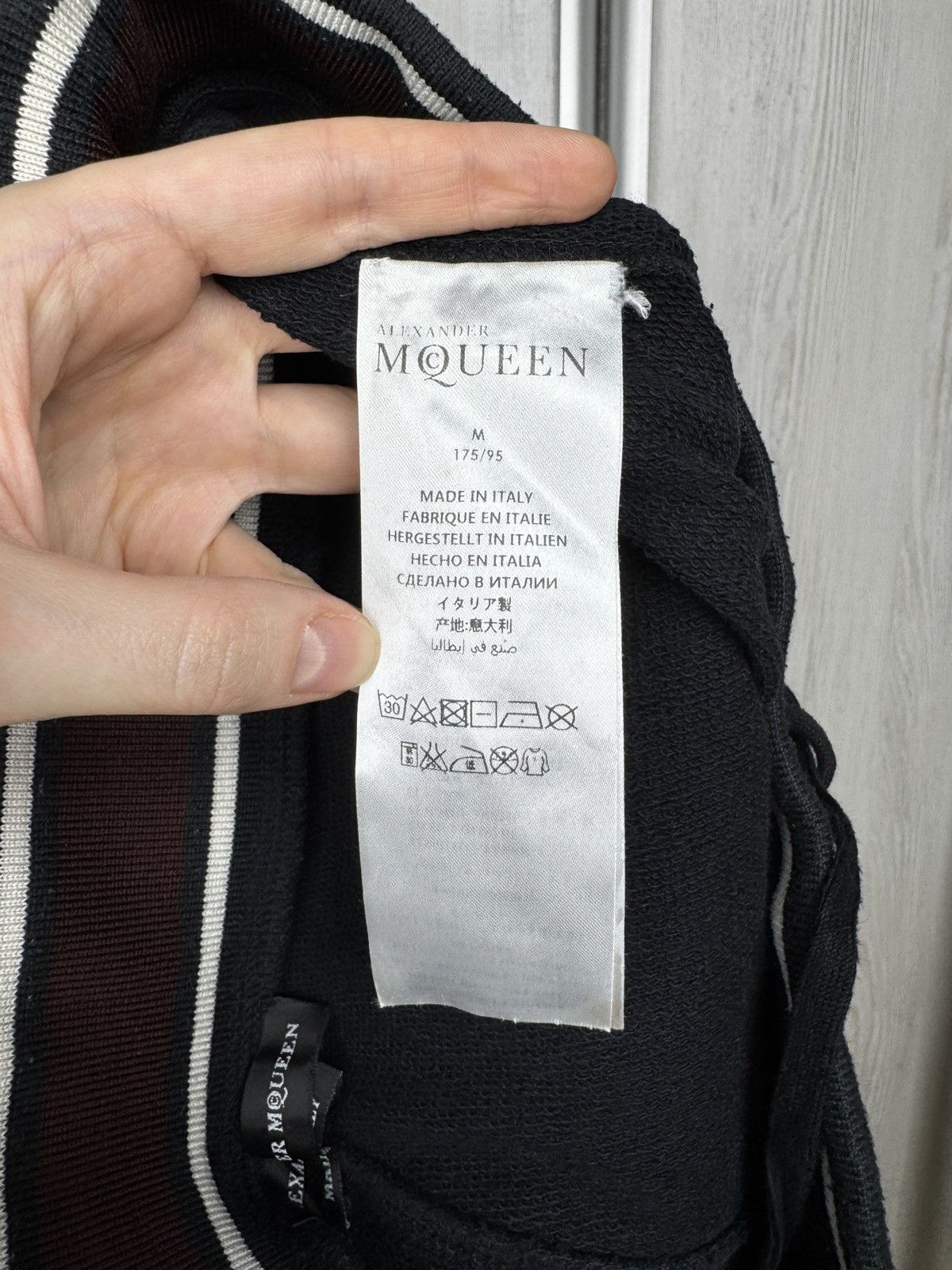 Alexander McQueen Alexander McQueen MMXVI Skull black sweat shorts Italy M Size US 32 / EU 48 - 8 Thumbnail