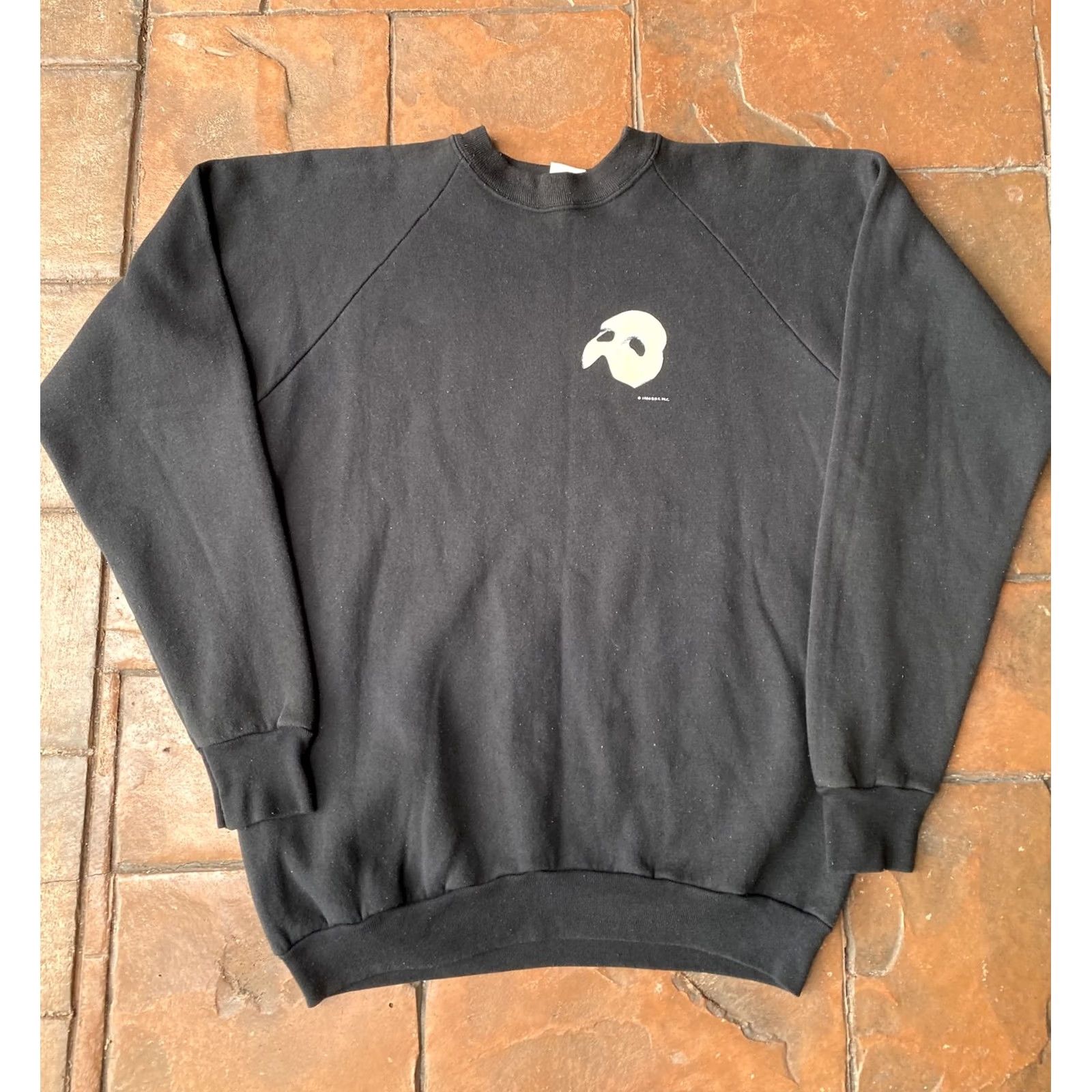 Fruit Of The Loom VINTAGE Phantom of the Opera 50/50 Crewneck Sweatshirt XL USA Crew Neck Unisex 80s Graphic Print Black Cotton Blend Fruit of the Loom Size US XL / EU 56 / 4 - 2 Thumbnail