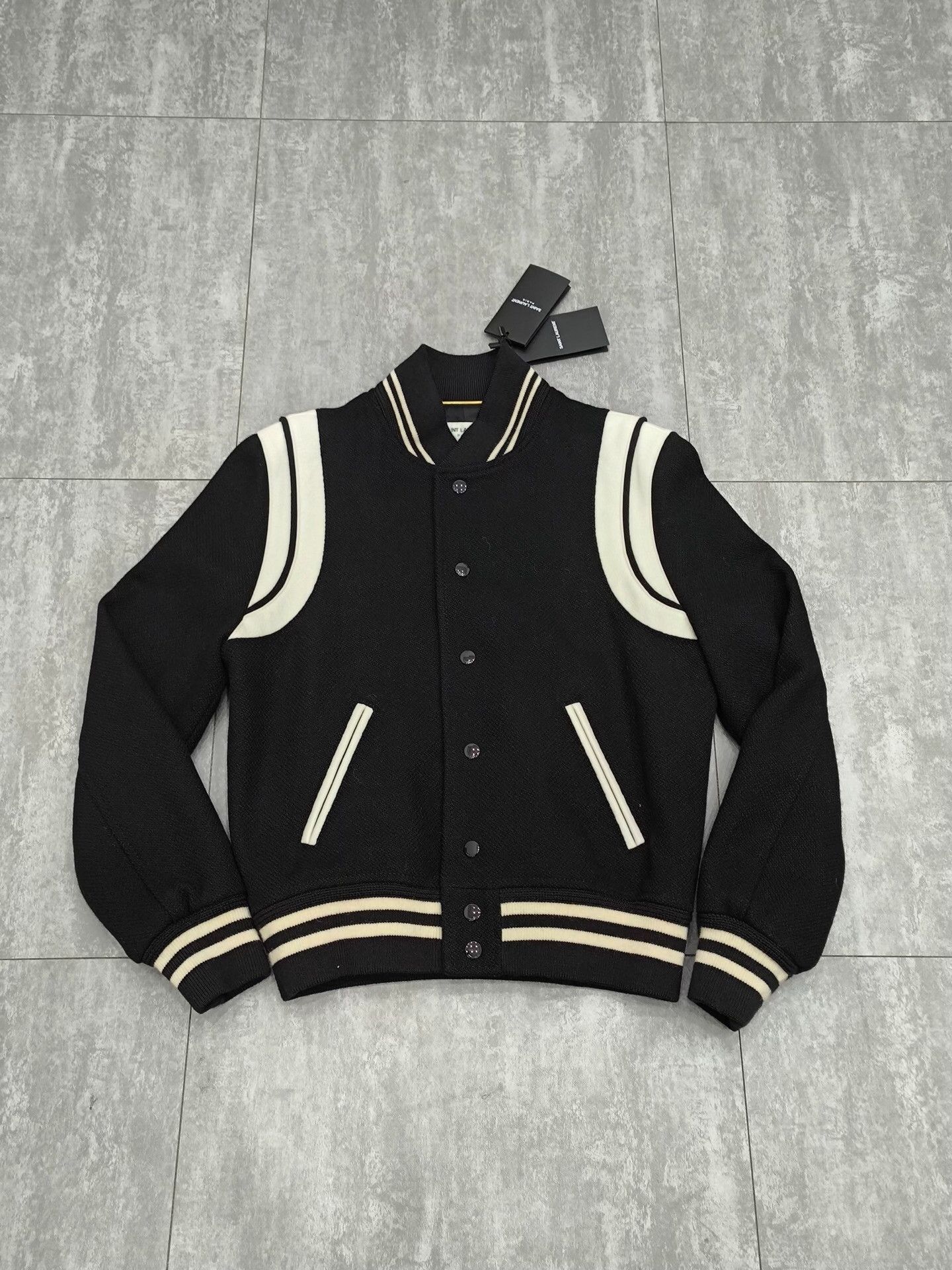 Saint Laurent Paris Saint Laurent Paris Black Light Jacket s Men Size US S / EU 44-46 / 1 - 1 Thumbnail