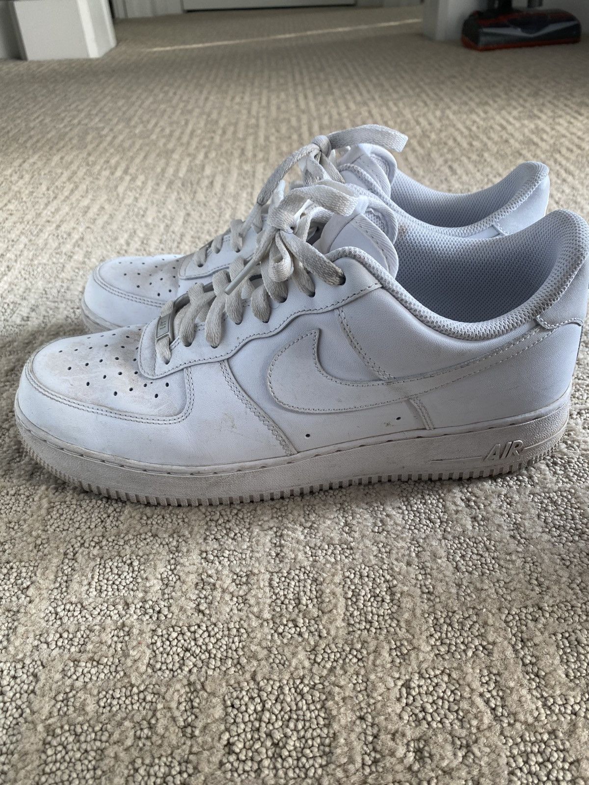 Nike Dirty white air forces size 11 Size US 11 / EU 44 - 3 Thumbnail