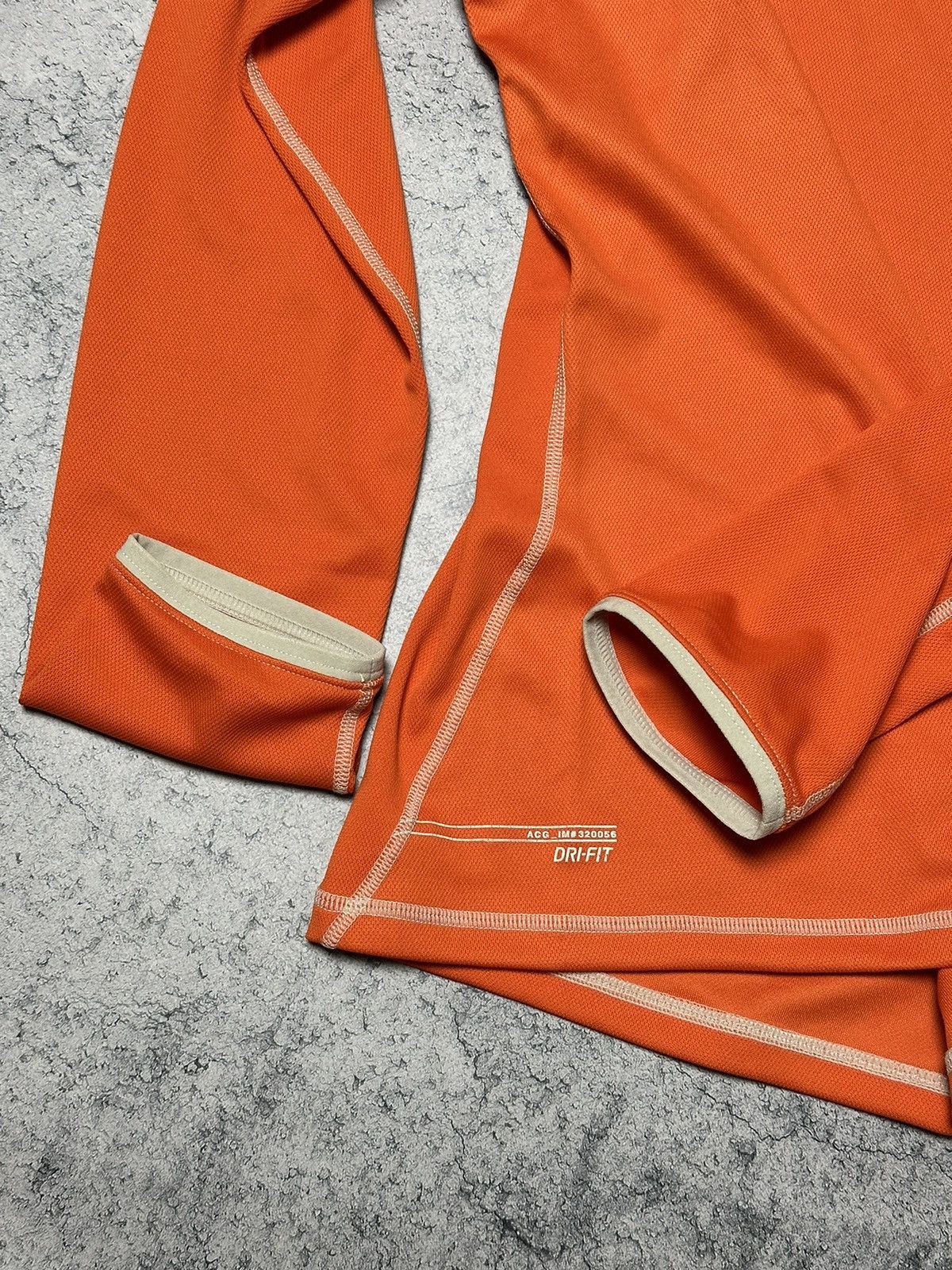 Nike ACG Vintage Nike ACG Outdoor Long Sleeve Thermo T-Shirt Size L / US 10 / IT 46 - 8 Thumbnail