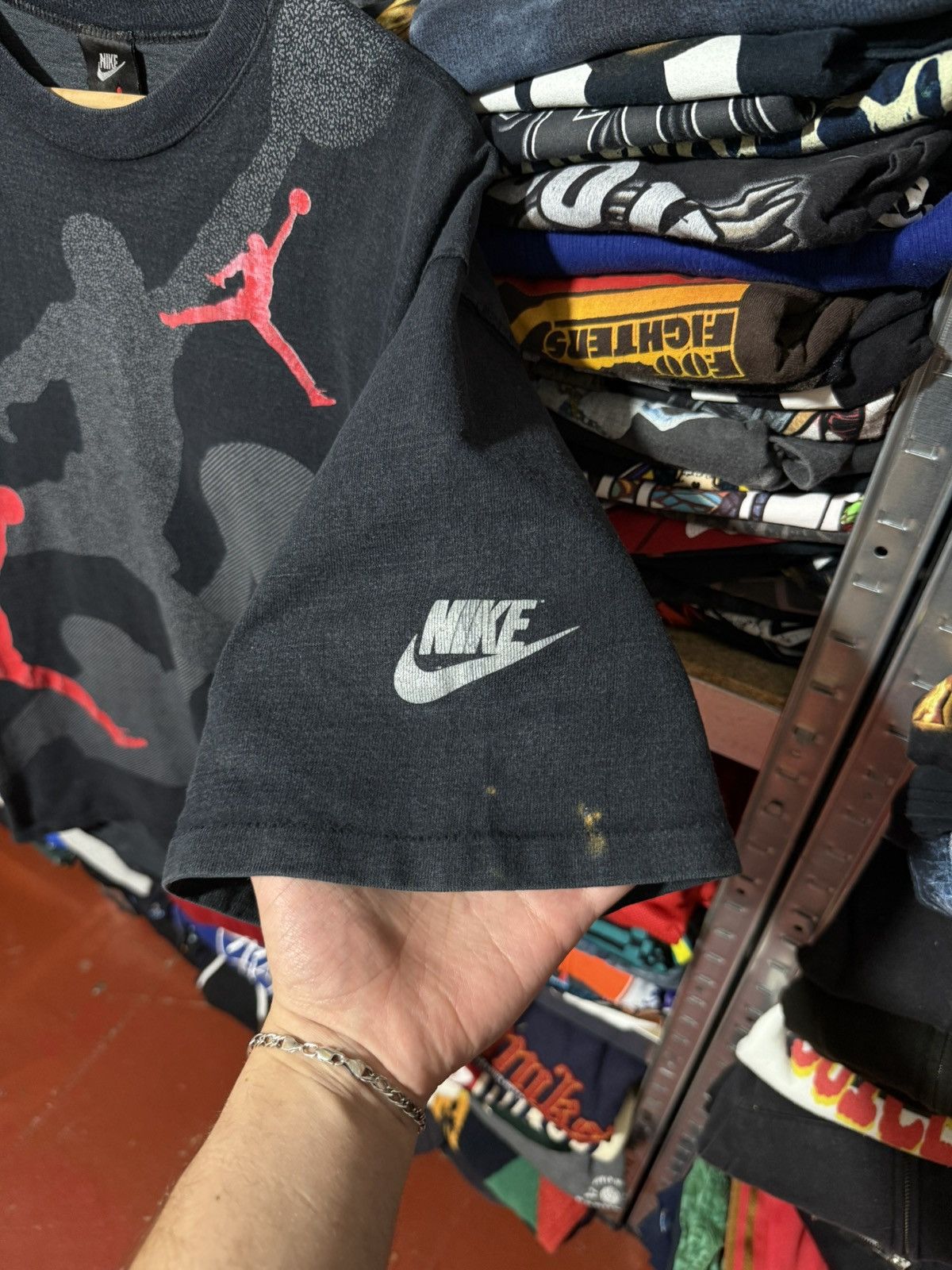 Jordan Brand Vintage 90’s Nike Air Jordan Big Logo Retro T-Shirt Y2K Hype Size US XL / EU 56 / 4 - 6 Thumbnail