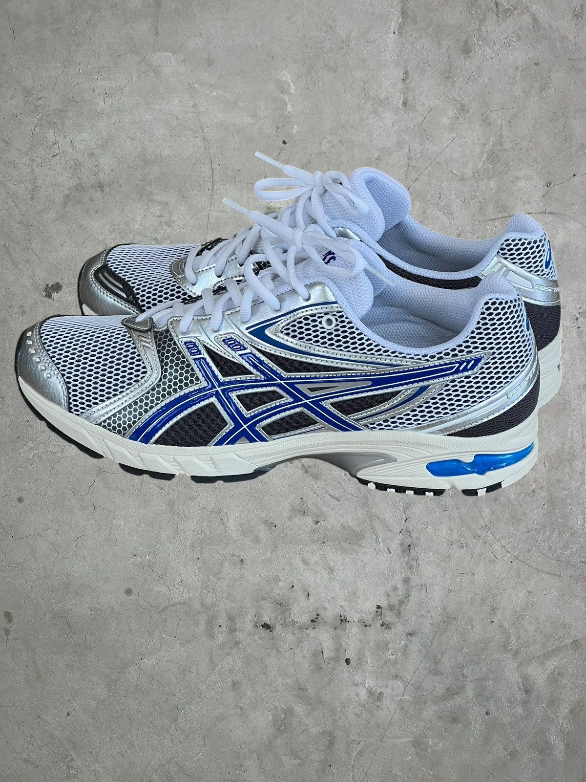 Asics Asics Trainer Shoes Size US 11.5 / EU 44-45 - 2 Thumbnail