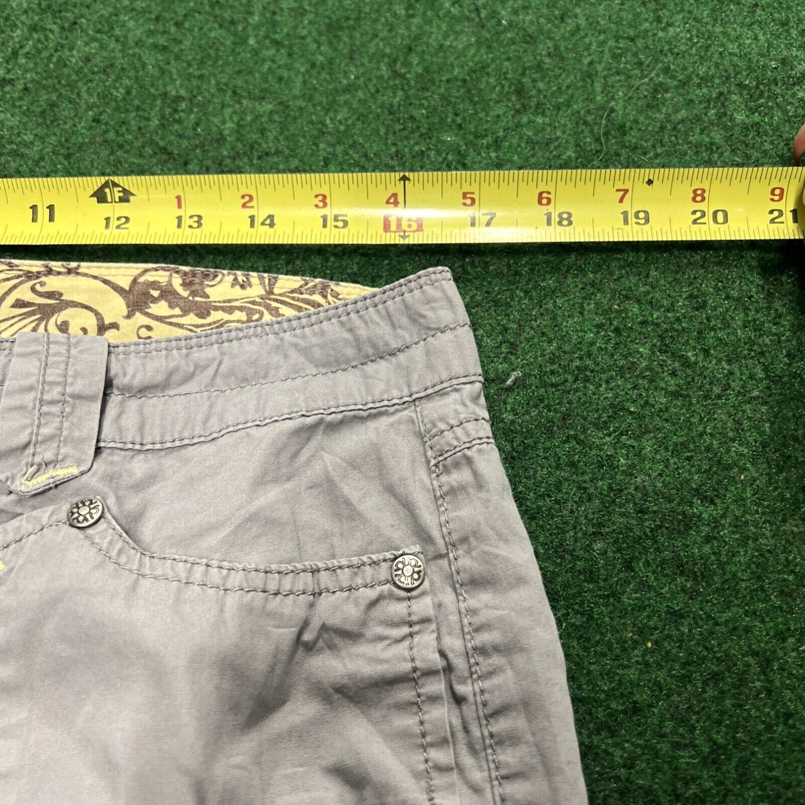 Vintage So Wear It Declare It Size 11 capri Grey Summer Outdoors Walking Size ONE SIZE - 5 Thumbnail