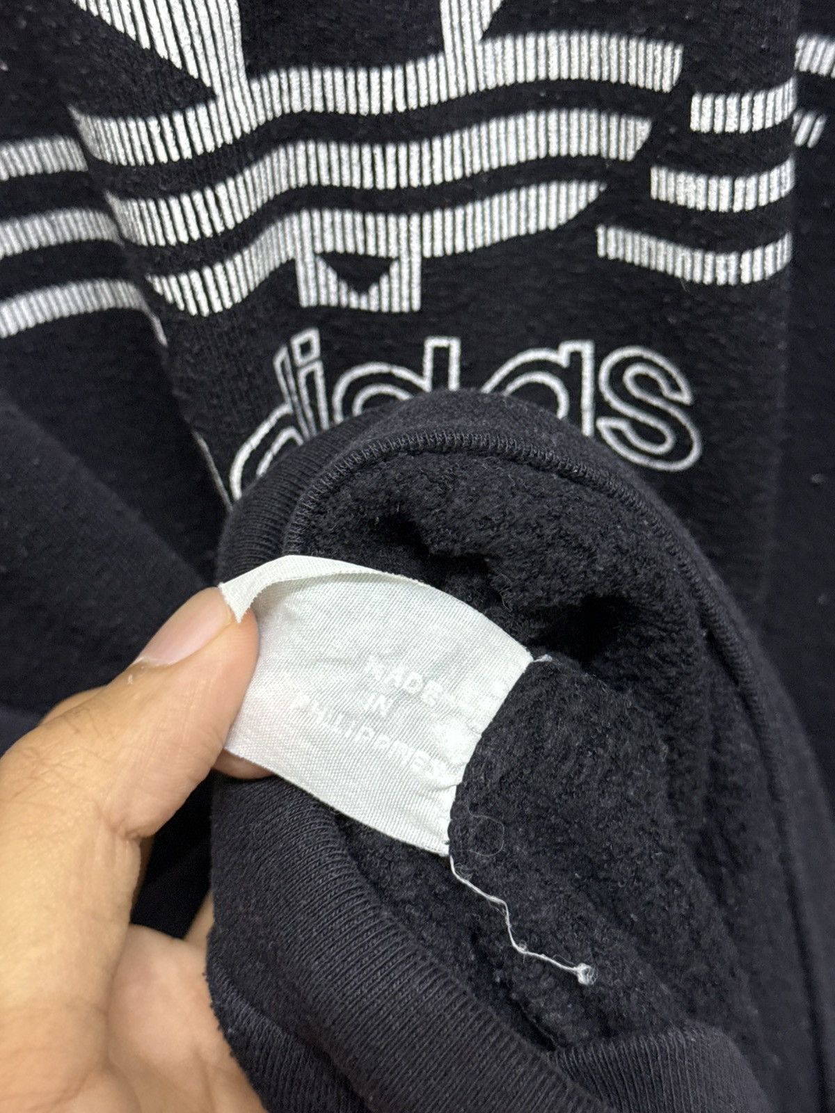 Adidas Vintage 90s Adidas Trefoil Iron Man Center Logo Sweatshirt Size US L / EU 52-54 / 3 - 6 Thumbnail