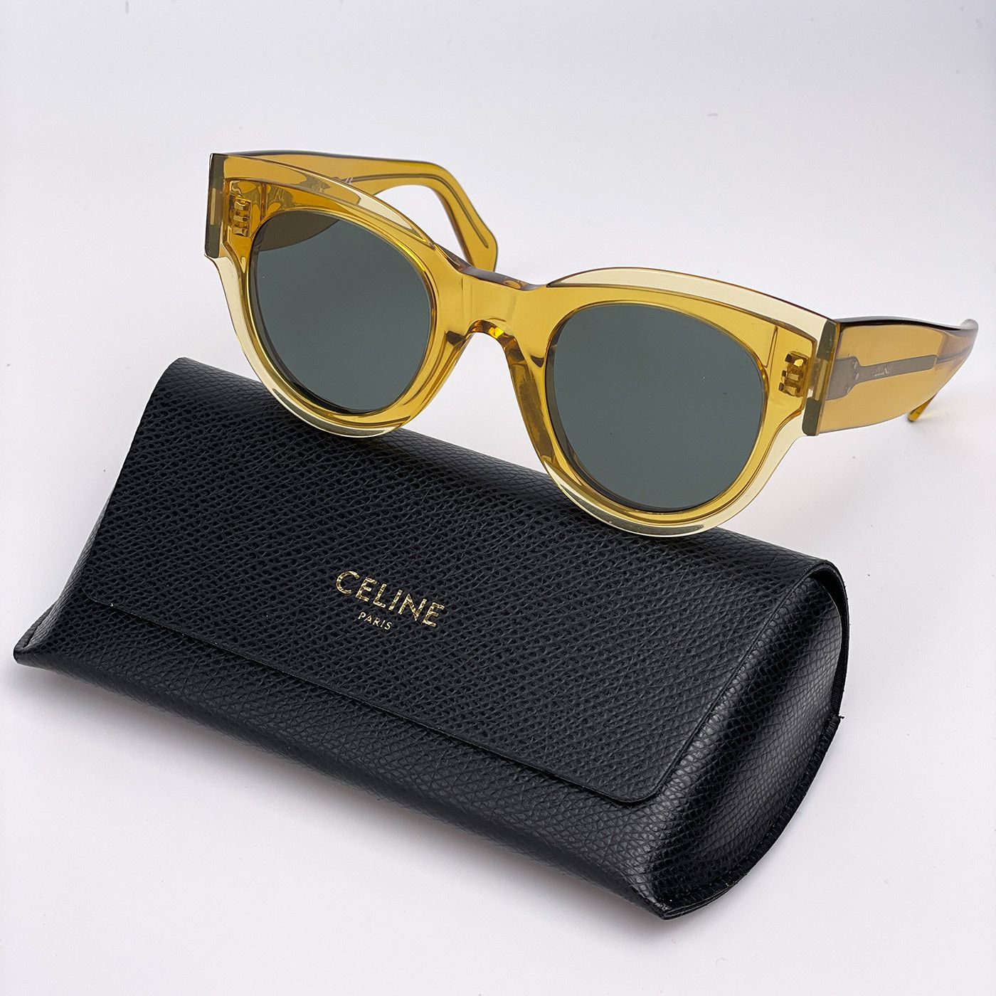 BRAND NEW Celine CL40245U 39A Solid Beige Smoke Geometric Unisex Sunglasses Celine CELINE Sunglasses CL40245U 5539A Shiny Butter Beige  main image 4