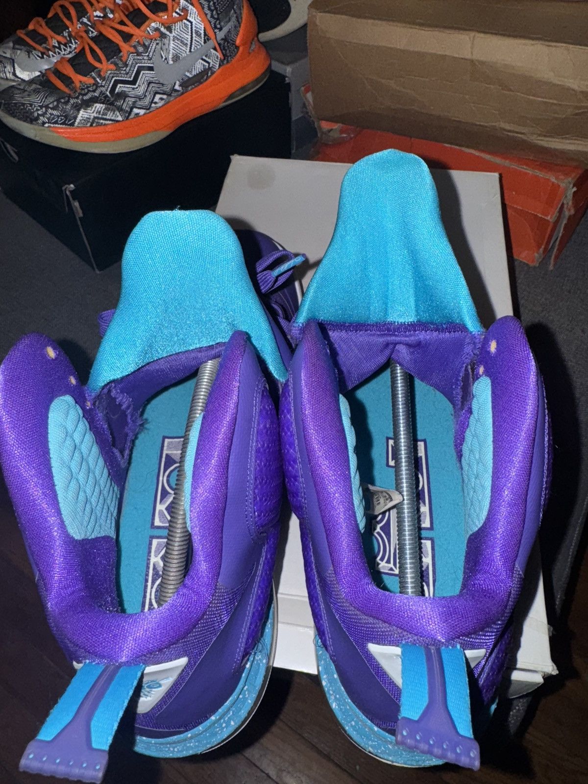 Nike Nike LeBron 9 Summit Lake Hornets Size US 11.5 / EU 44-45 - 9 Thumbnail