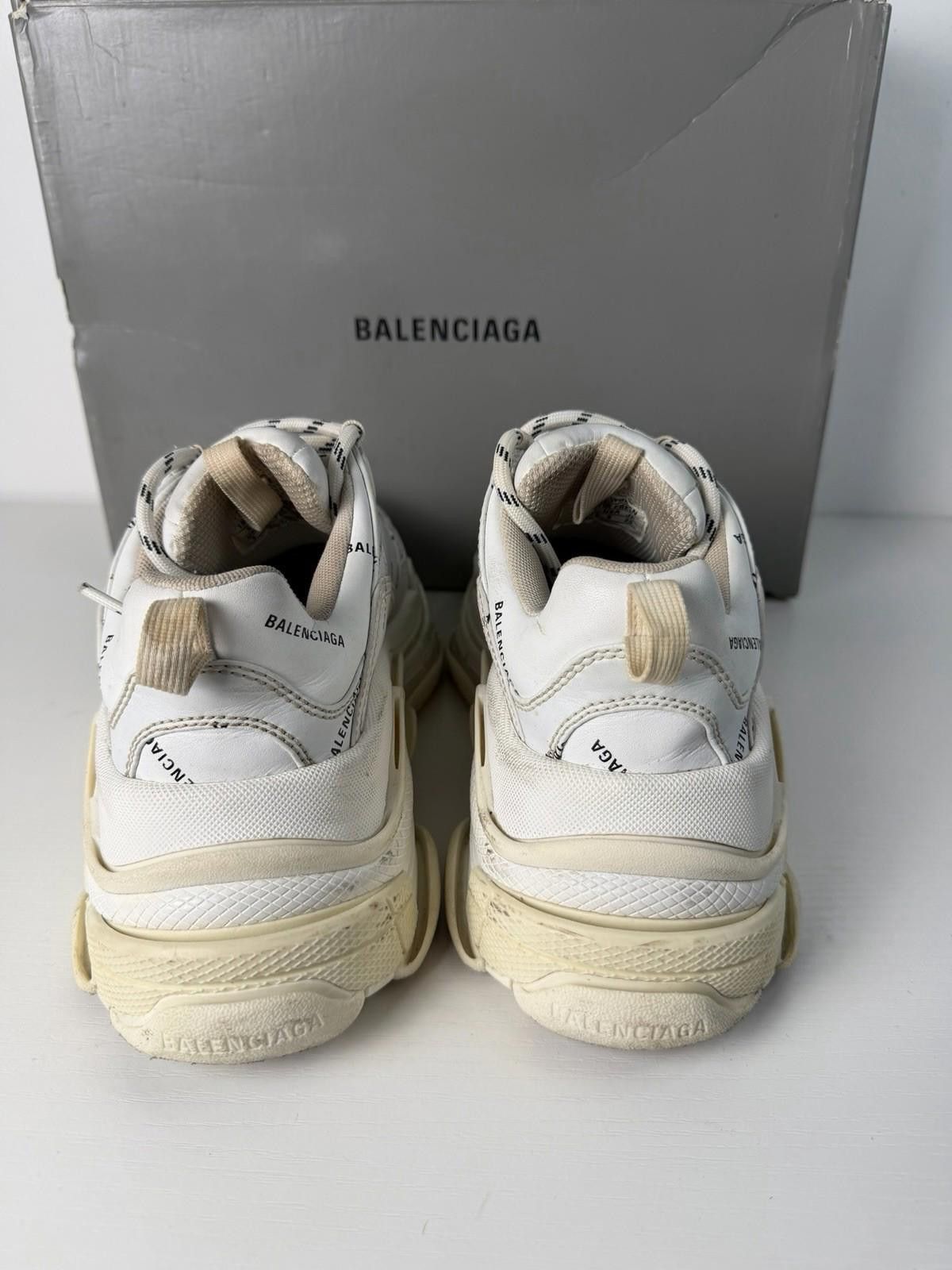 Balenciaga Balenciaga Triple S Allover Logo "Leather Free" White SZ 8 Size US 8 / IT 38 - 4 Thumbnail