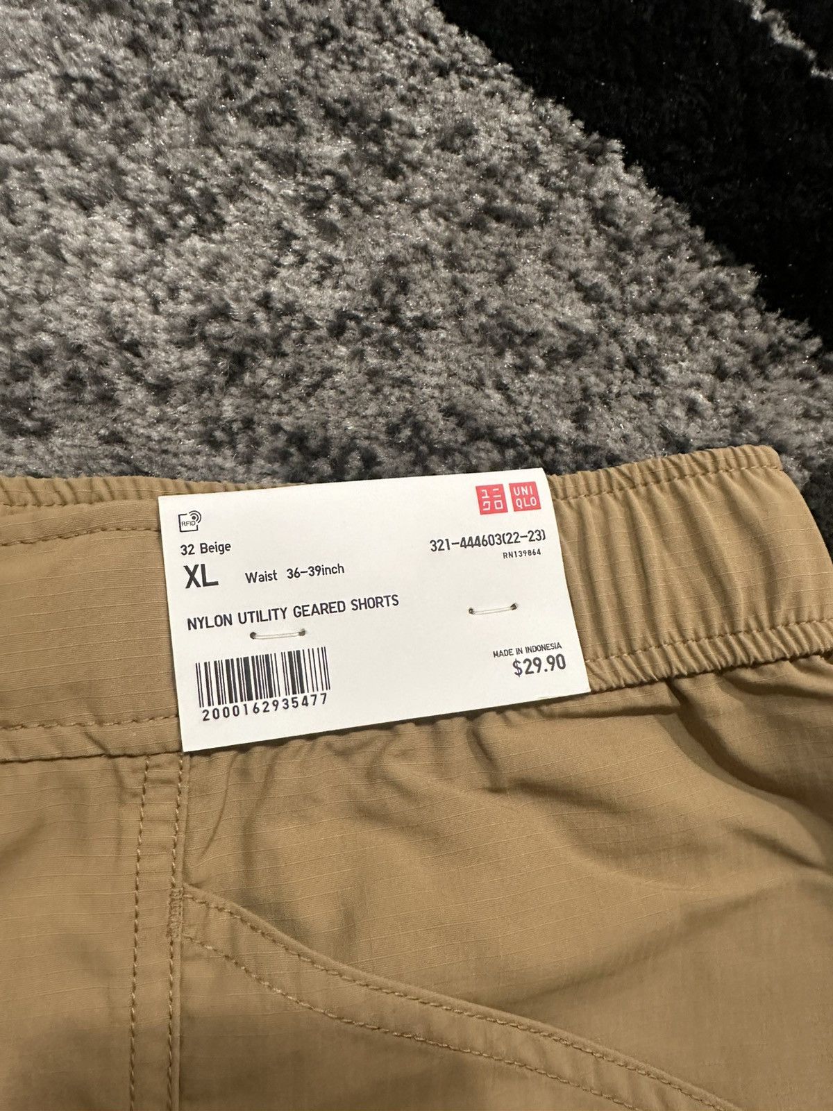 Uniqlo Uniqlo Beige Nylon Utility Geared Shorts sz XL Size US 36 / EU 52 - 3 Thumbnail