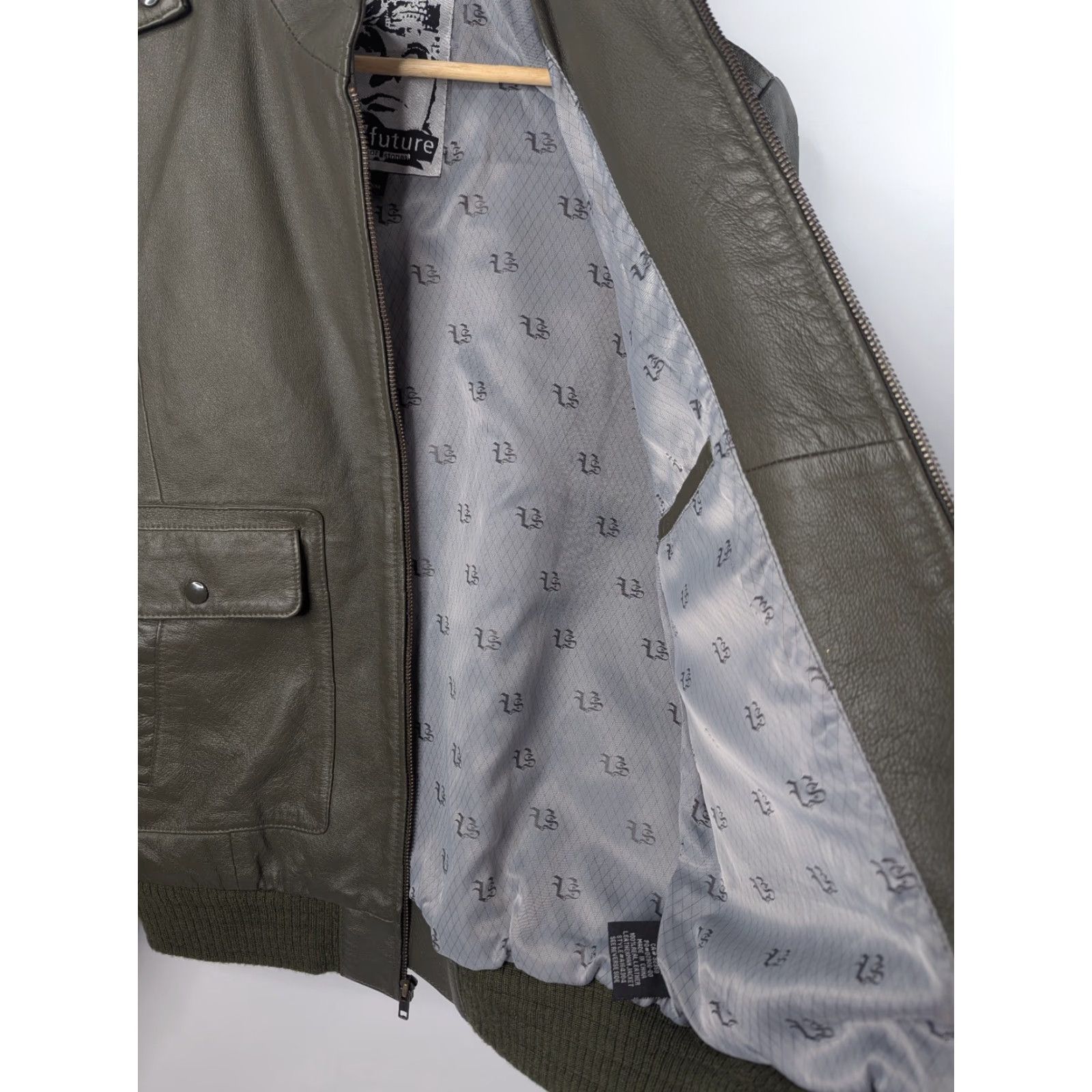 Volcom Volcom Bomber Jacket Mens Size M Green Leather Full Zip Casual Motorcycle Classic 90s Size US M / EU 48-50 / 2 - 5 Thumbnail