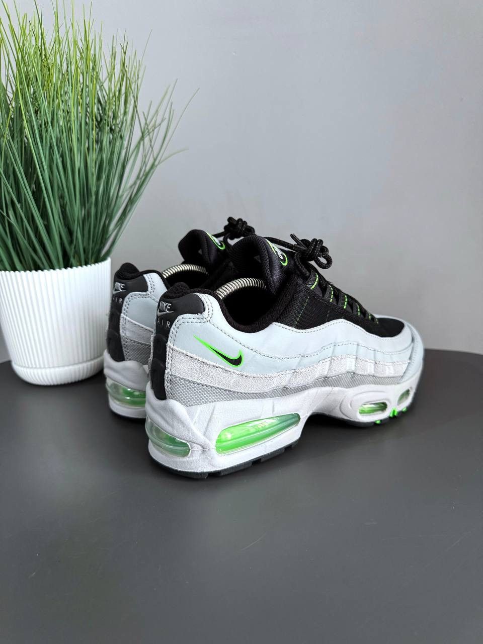 Nike Nike Air Max 95 OG Light Smoke Gray Sneakers Size US6,5/EU39 Size US 6.5 / EU 39-40 - 3 Thumbnail