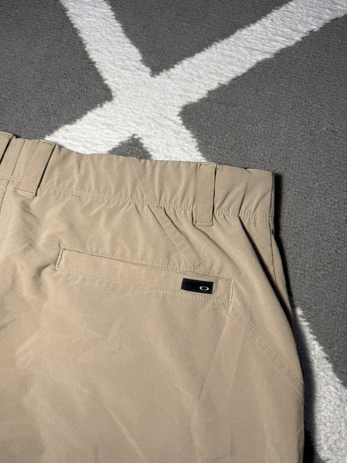Oakley Oakley men’s beige shorts with logo size 36 Size US 36 / EU 52 - 6 Thumbnail