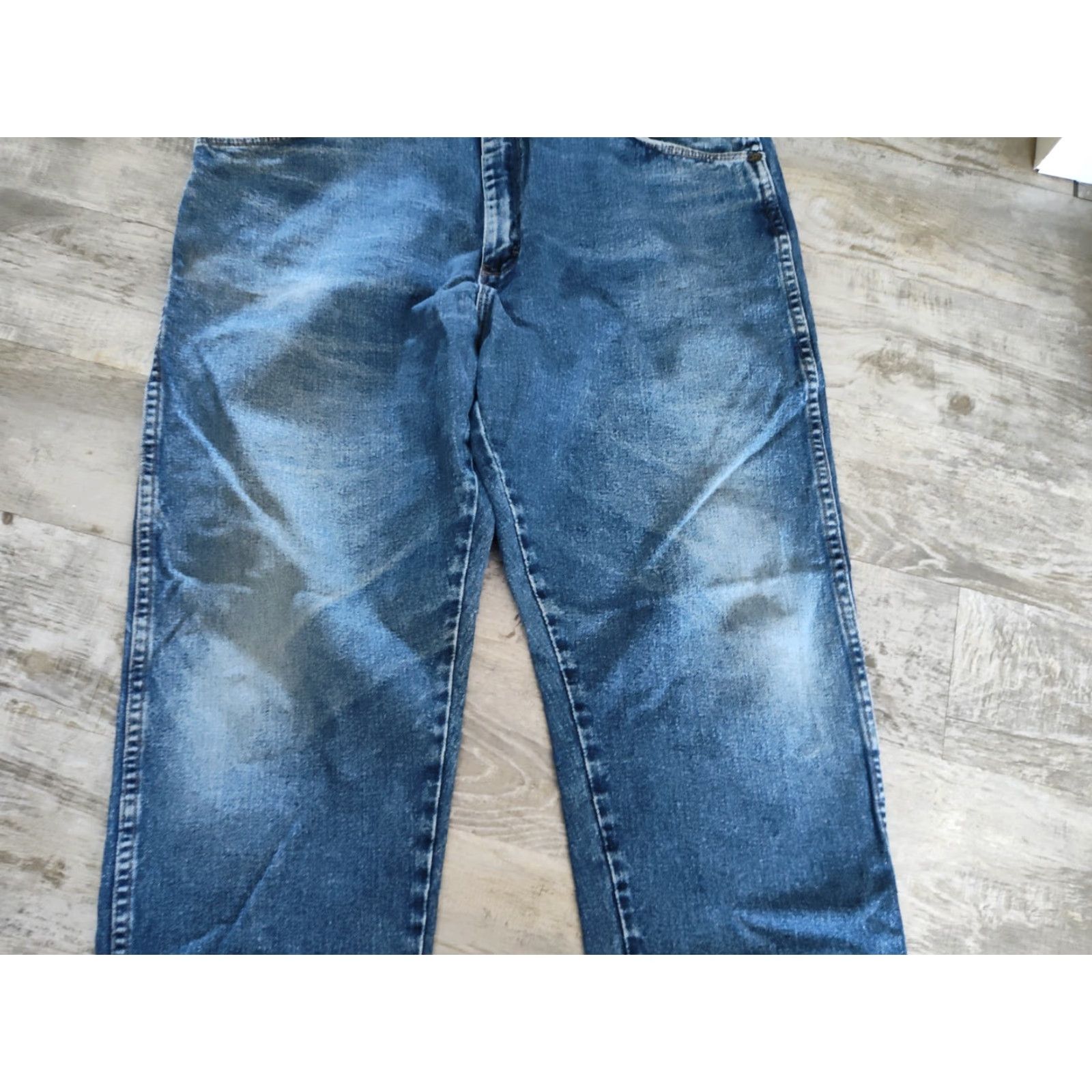 Wrangler VINTAGE Wrangler Rugged Wear Jeans Men Size 42x32 Denim Straight Fit 90s Distressed Blue Size US 42 / EU 58 - 3 Thumbnail
