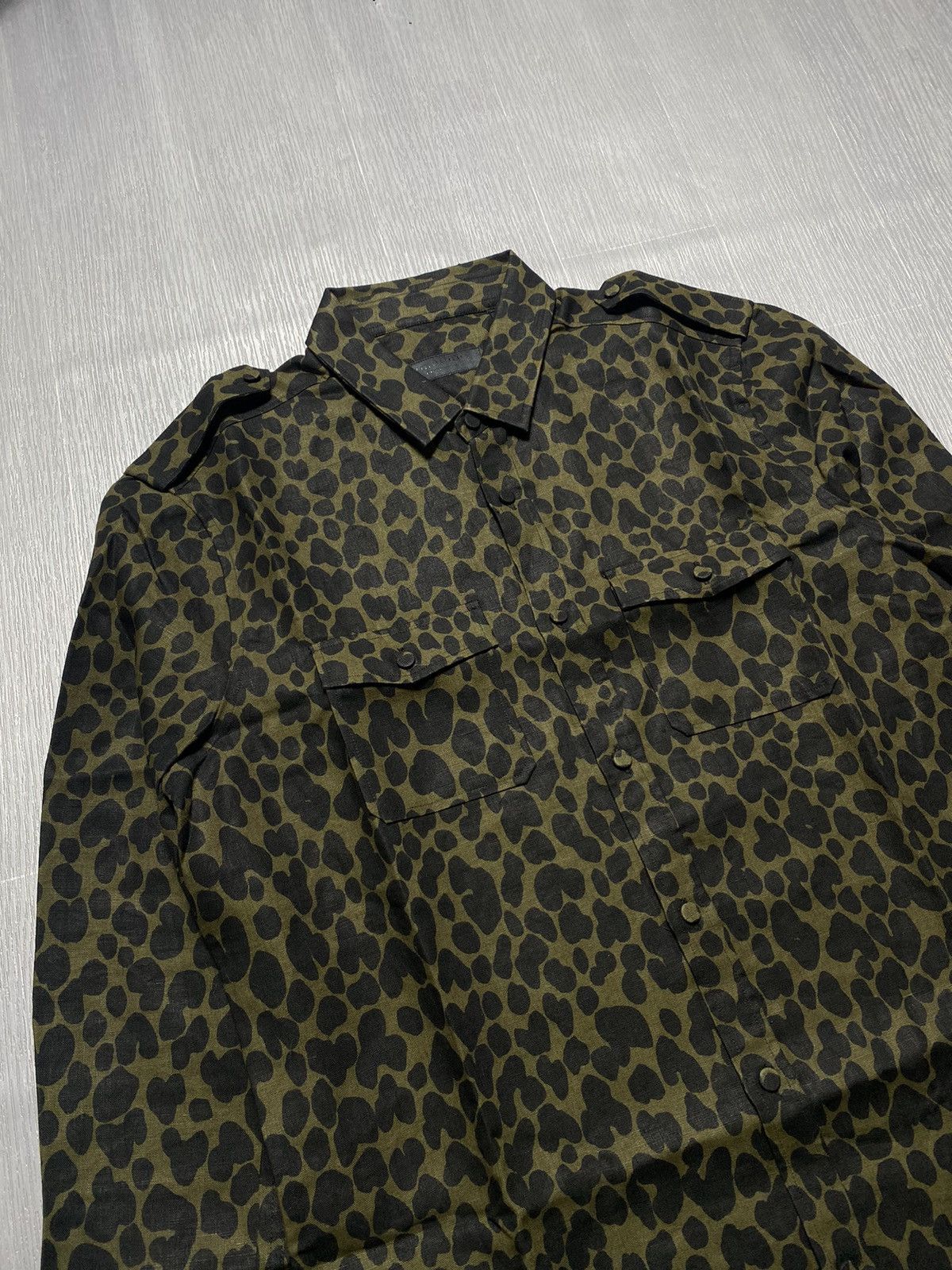 Burberry Prorsum SS14 Military Leo Print Linen Shirt Size US M / EU 48-50 / 2 - 2 Thumbnail