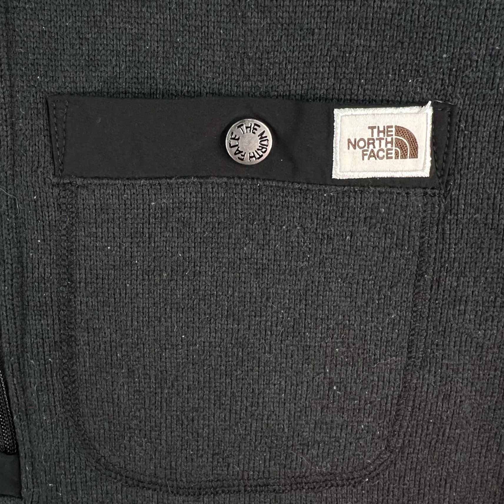 The North Face The North Face Sweatshirt Men’s Size S Gray Pocket Quarter Zip Fleece Size US S / EU 44-46 / 1 - 2 Thumbnail