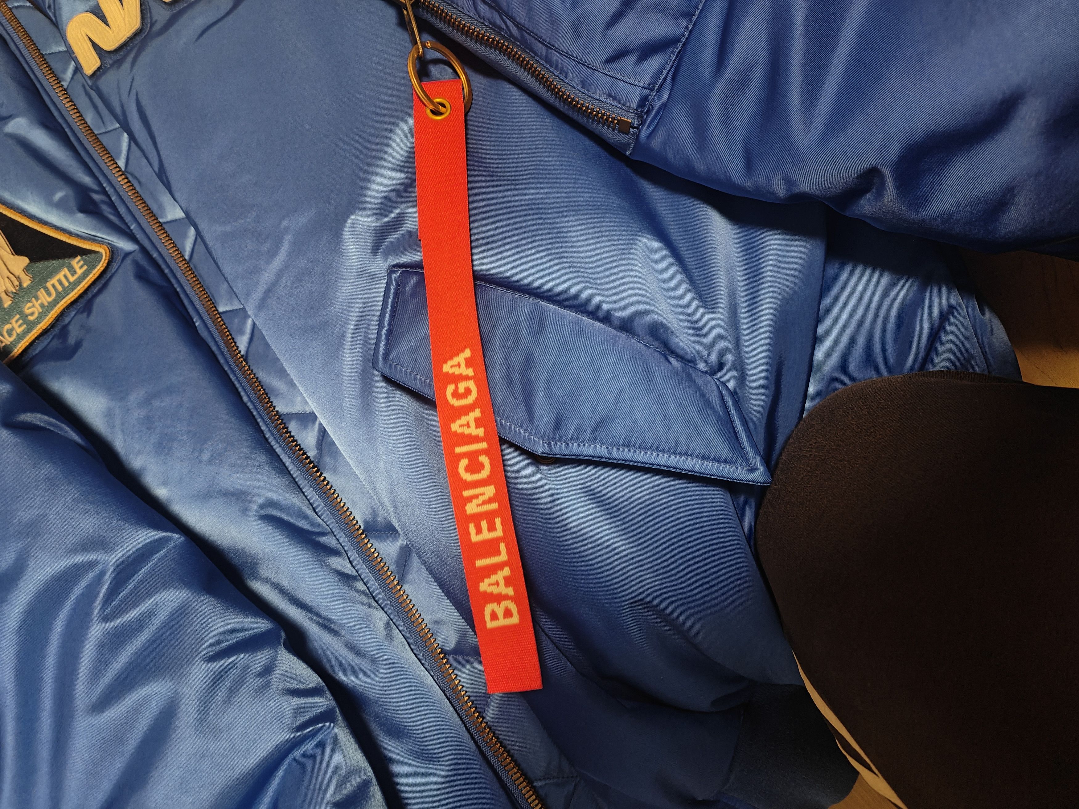 Balenciaga Balenciaga NASA Bomber Size US M / EU 48-50 / 2 - 5 Thumbnail
