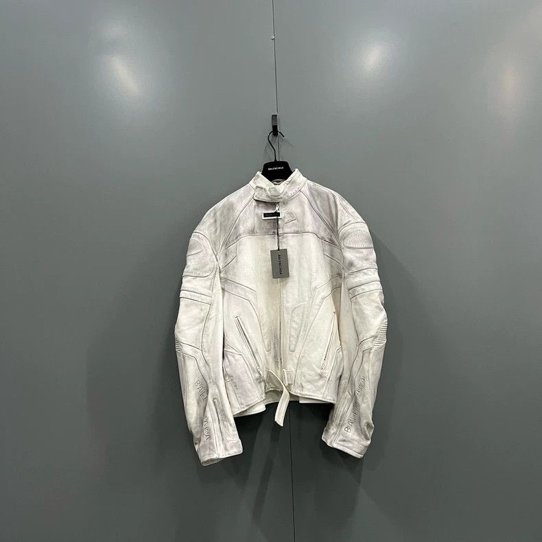 Balenciaga Balenciaga Mud dyed white leather coat Size US S / EU 44-46 / 1 - 1 Thumbnail
