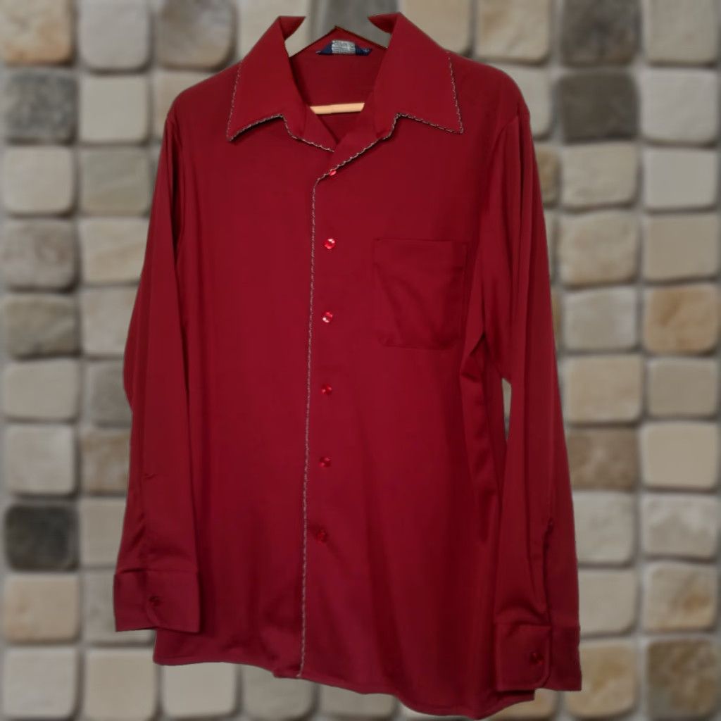 Vintage VINTAGE Career Club Shirt 1970s Grandpacore Mens Long Sleeve Button-Up Collared Maroon Polyester Stretch Regular L Size US L / EU 52-54 / 3 - 1 Thumbnail