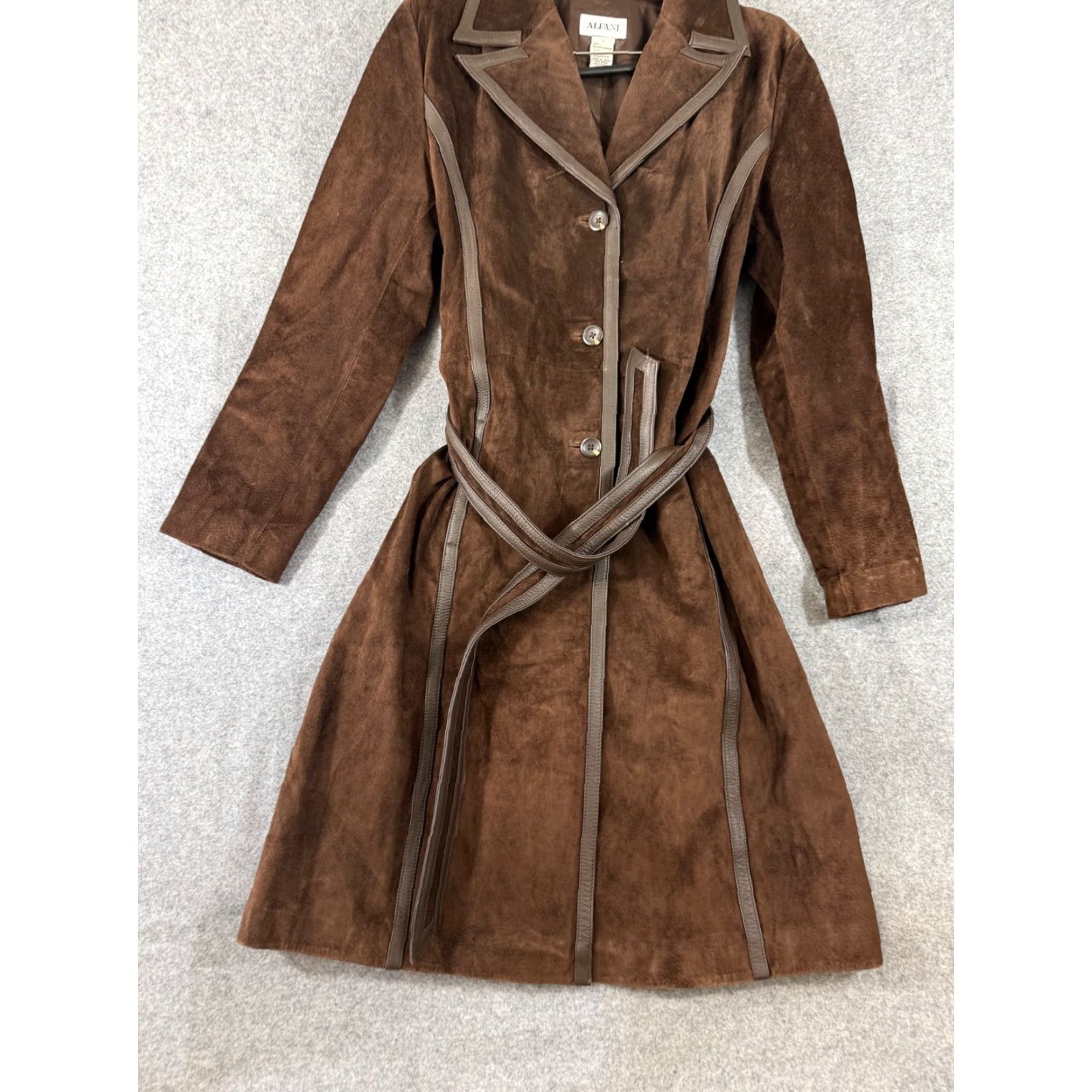 Alfani Alfani Trench Coat Womens L Brown Genuine Leather Lined Belt Waist Notch Lapel Three Button Front Coat Size L / US 10 / IT 46 - 4 Thumbnail