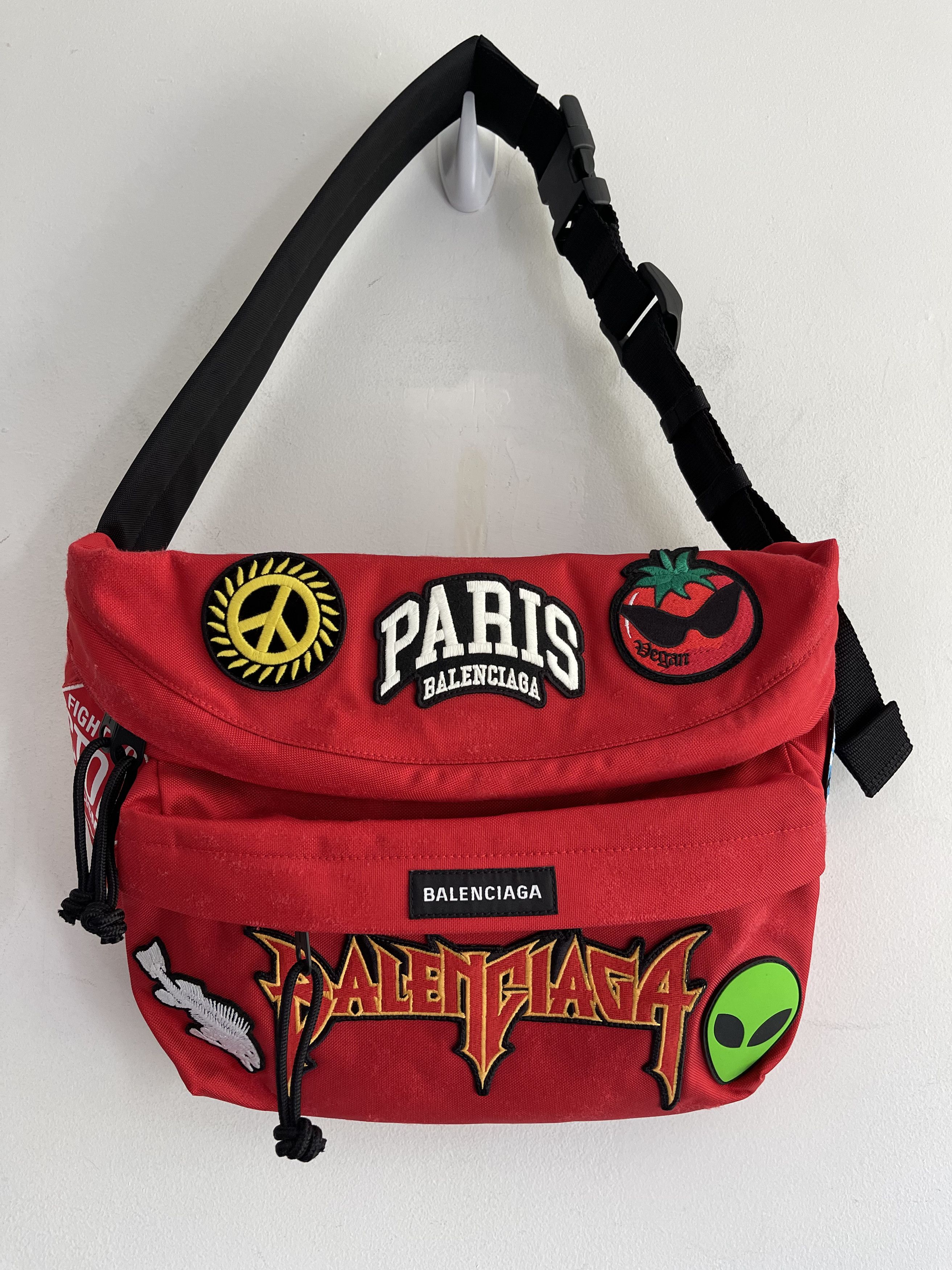 Balenciaga New Explorer Animation Logo Patch XXL Belt Bag