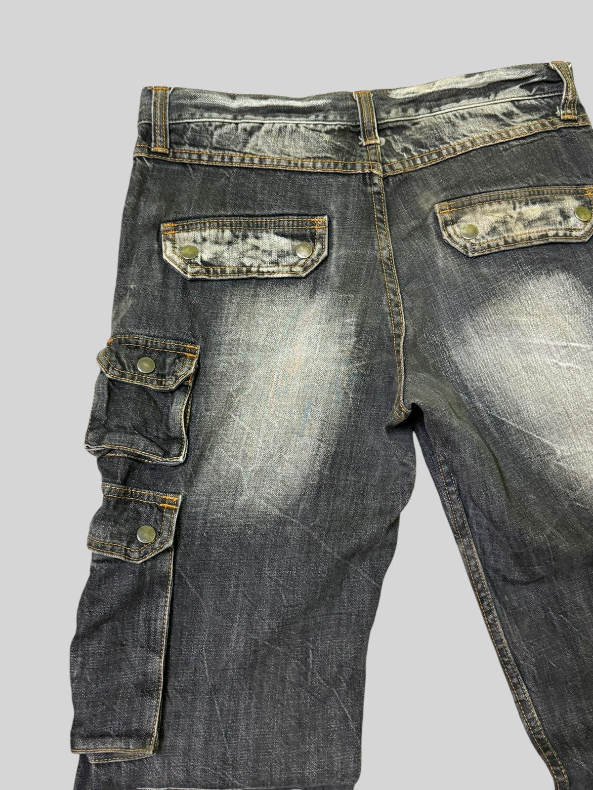 If Six Was Nine VOMANIE MULTI POCKET ACID WASH STYLE CARGO DENIM Size US 31 - 9 Thumbnail