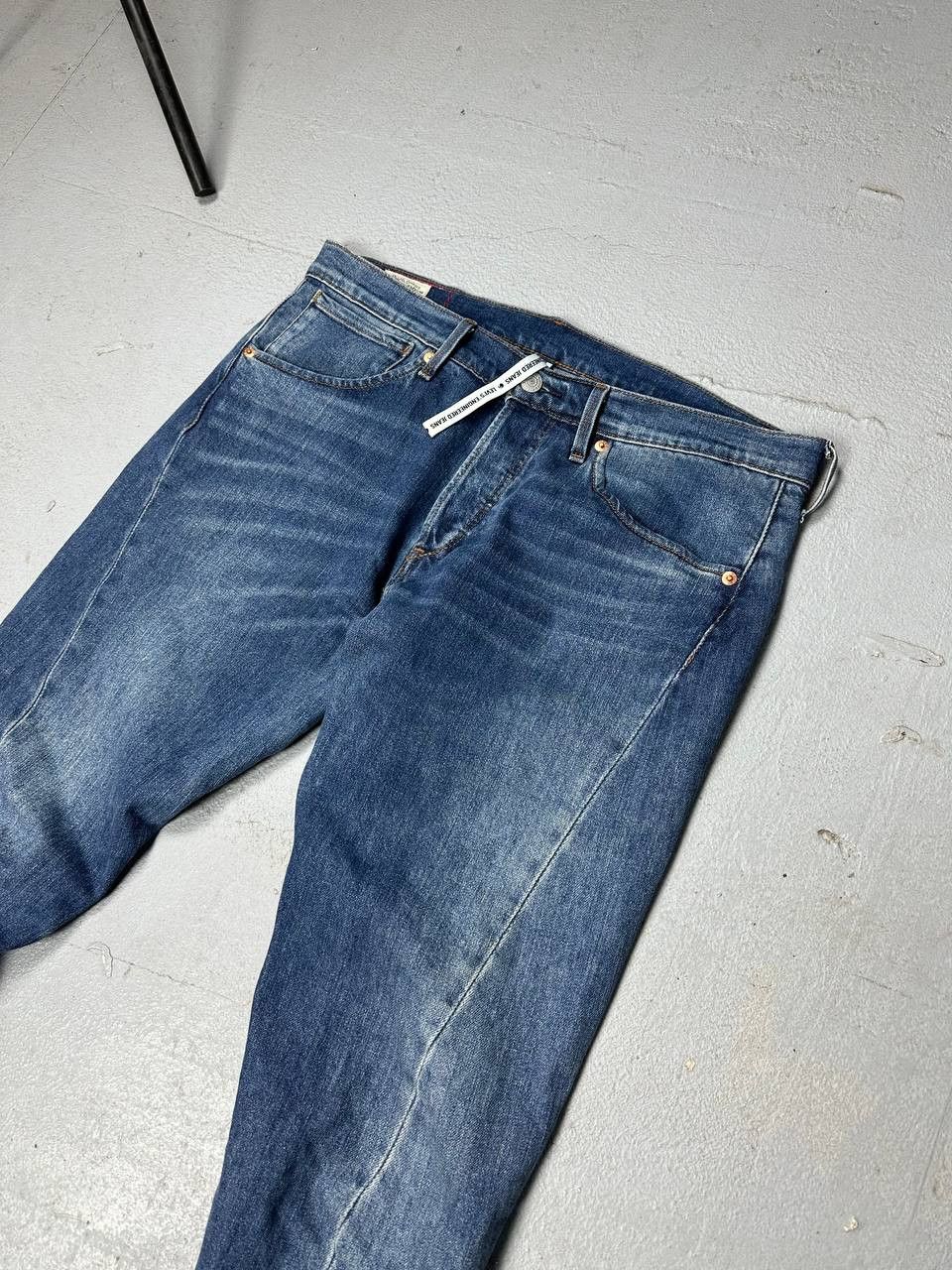 Levi's × Vintage Levi's Engineered Jeans Asymmetrical Denim Jeans Arc Fit Size US 33 - 3 Thumbnail
