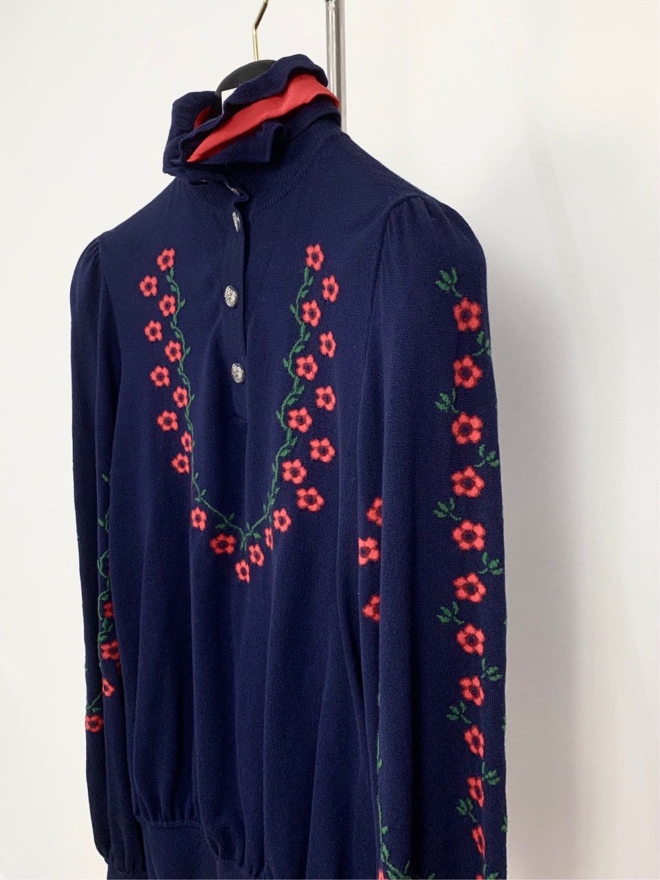 Chanel Chanel Navy Blue Wool Floral Turtleneck Knit Sweater K26WX Size XXS / US 00 / IT 34 - 4 Thumbnail