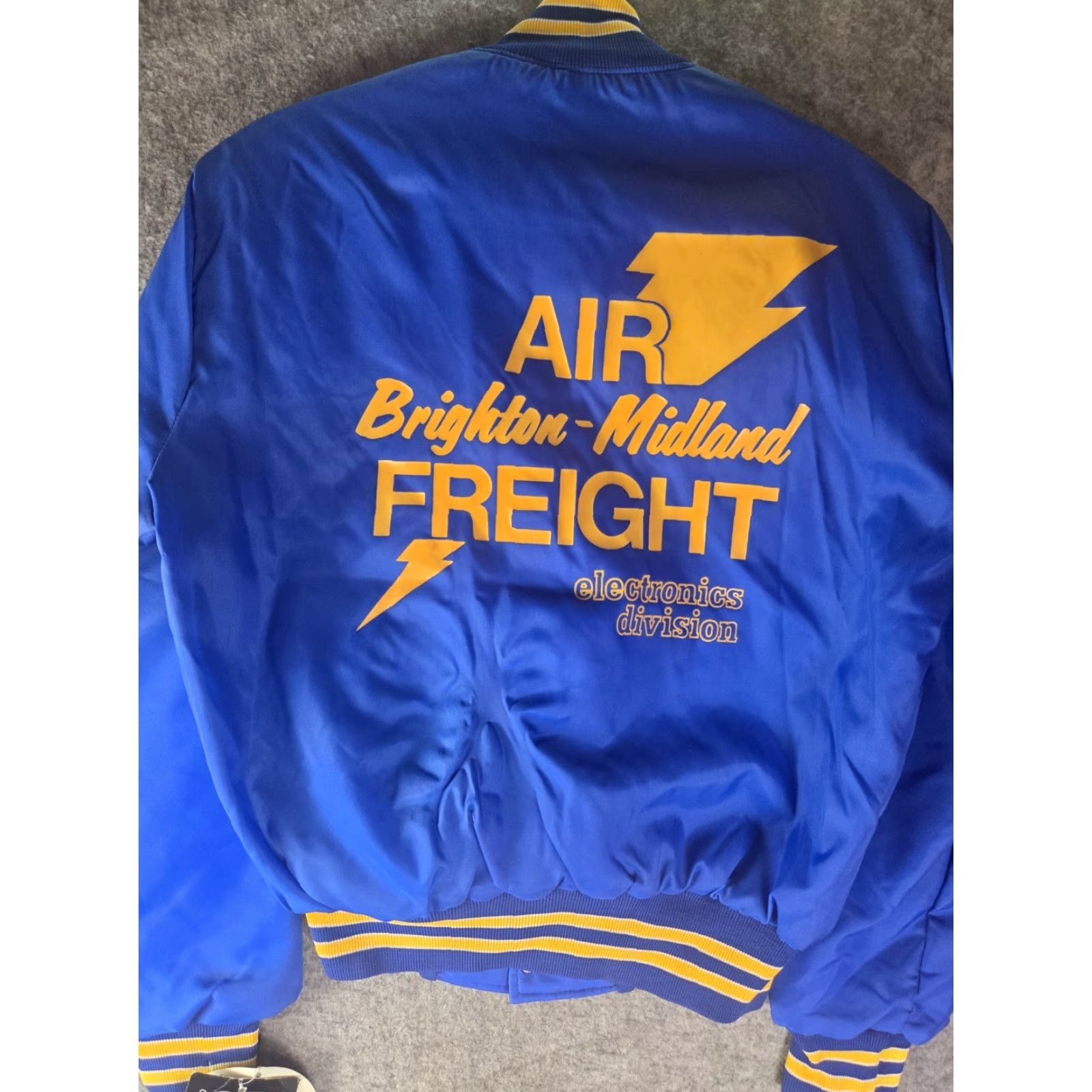 Holloway Vintage USA Holloway Satin Windbreaker Jacket Small User: Vintage USA Holloway Satin Windbreaker Jacket Small Size US S / EU 44-46 / 1 - 7 Thumbnail