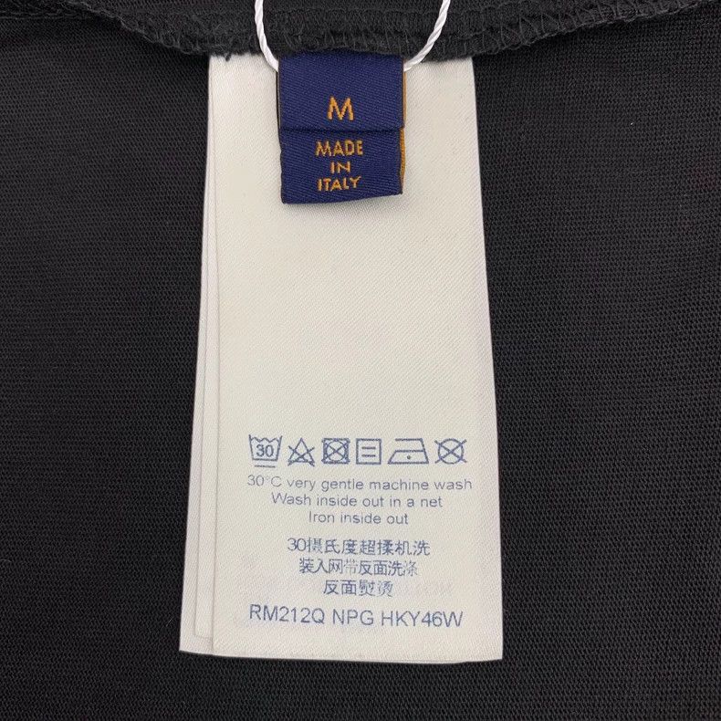 Louis Vuitton Louis Vuitton Black logo, full print, cotton, crewneck, sh Size US M / EU 48-50 / 2 - 6 Thumbnail
