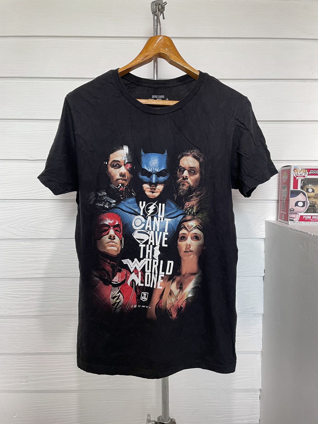 DC Comics VINTAGE 2017 JUSTICE LEAGUE MOVIE Size US M / EU 48-50 / 2 - 1 Thumbnail