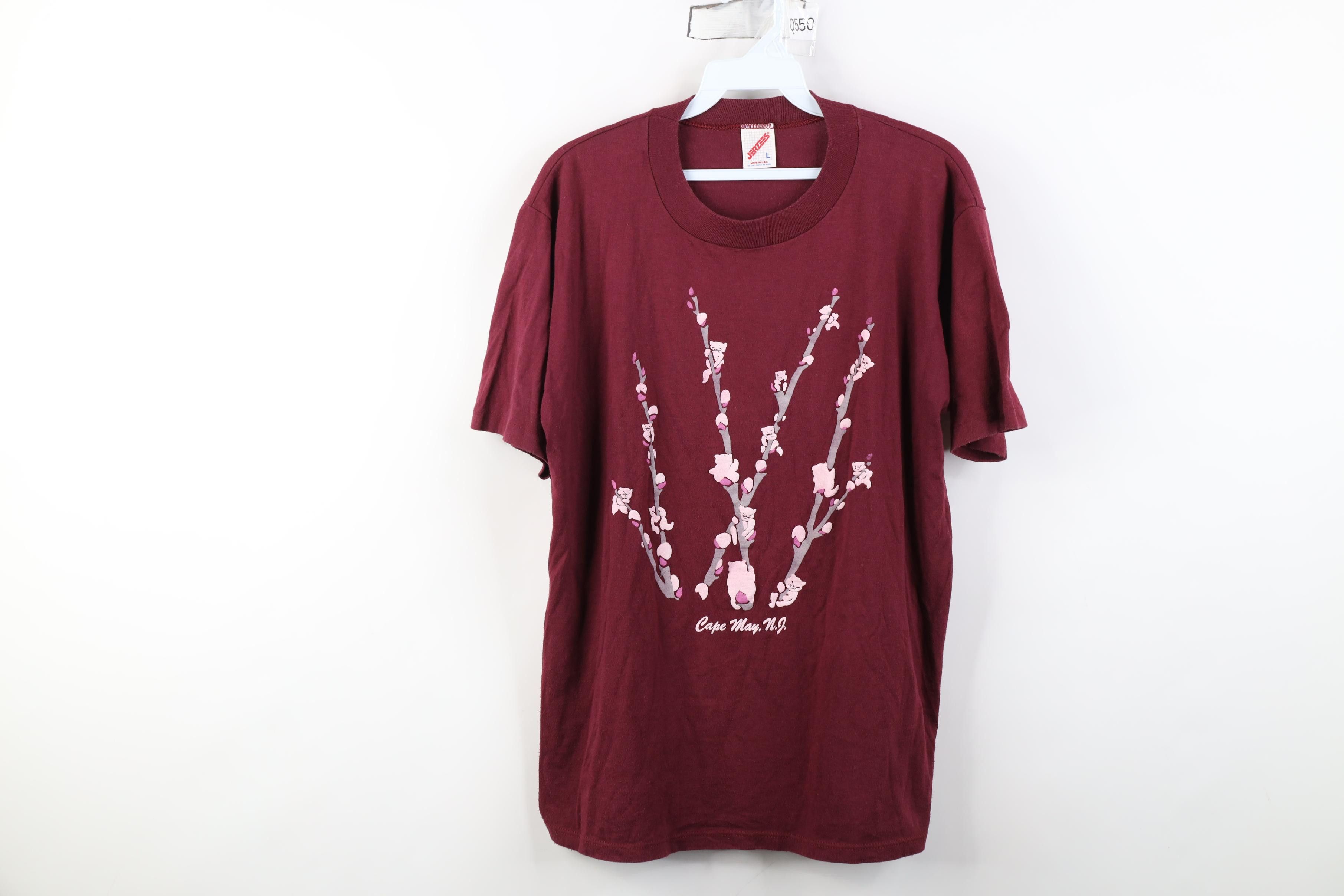 Vintage Vintage 90s Streetwear Cherry Blossom Tree Cat T-Shirt Size L / US 10 / IT 46 - 1 Thumbnail
