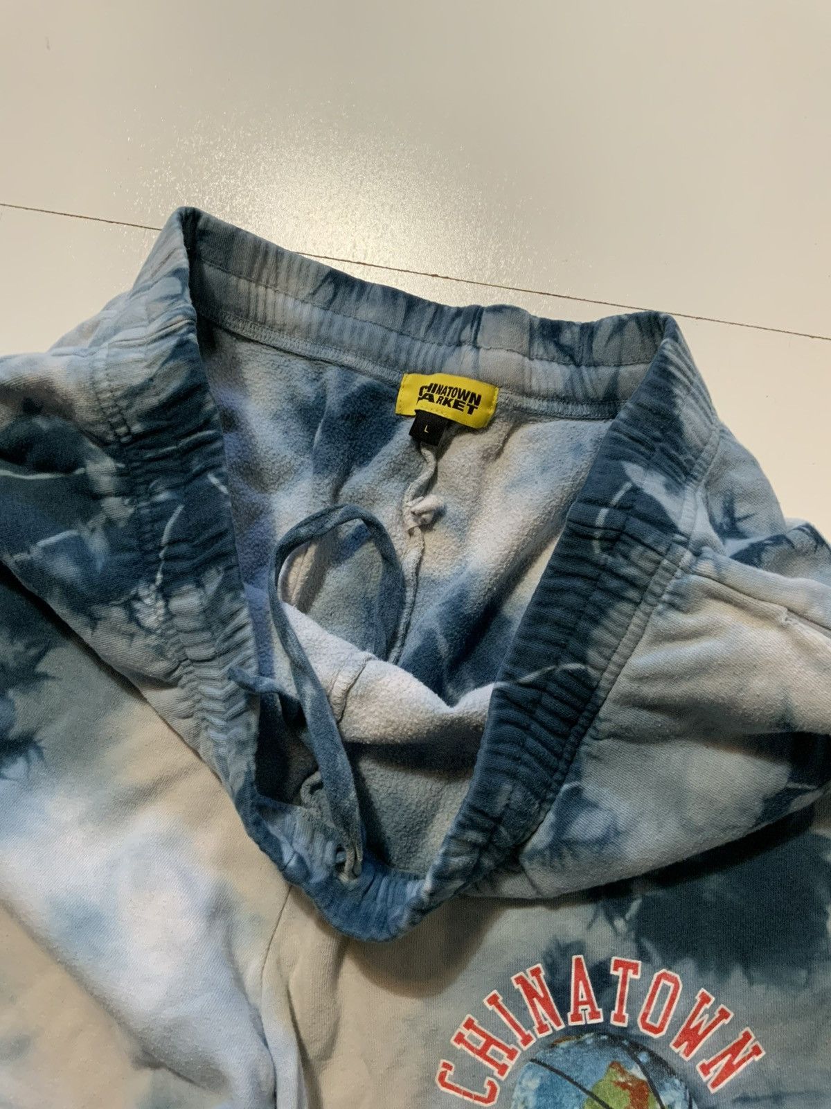 Market Chinatown Market Earth Basketball Tie Dye 7” Sweat Shorts Size US 34 / EU 50 - 8 Thumbnail