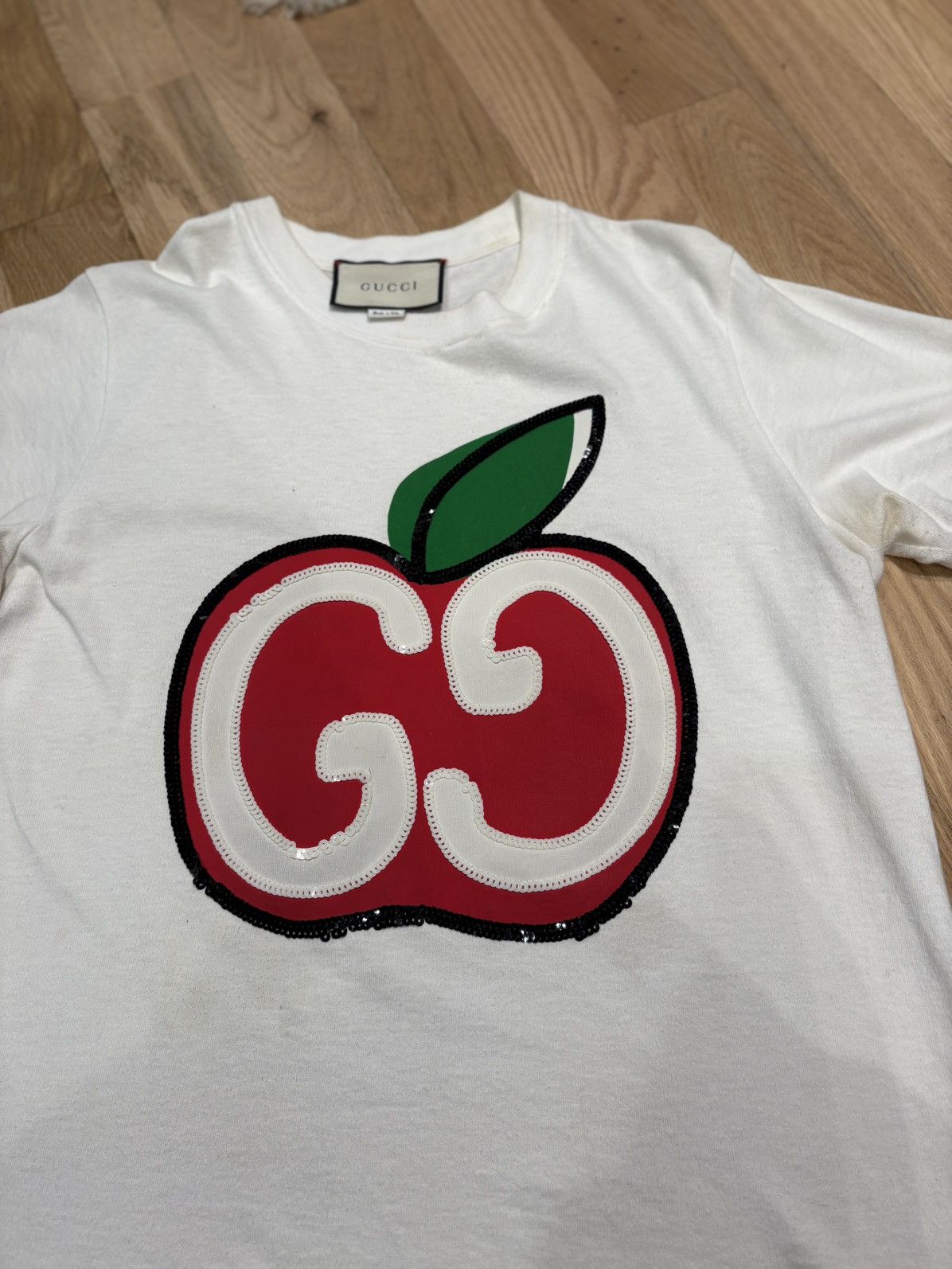 Gucci Gucci Mens Sequin Apple Tee Size Small Size US S / EU 44-46 / 1 - 2 Thumbnail