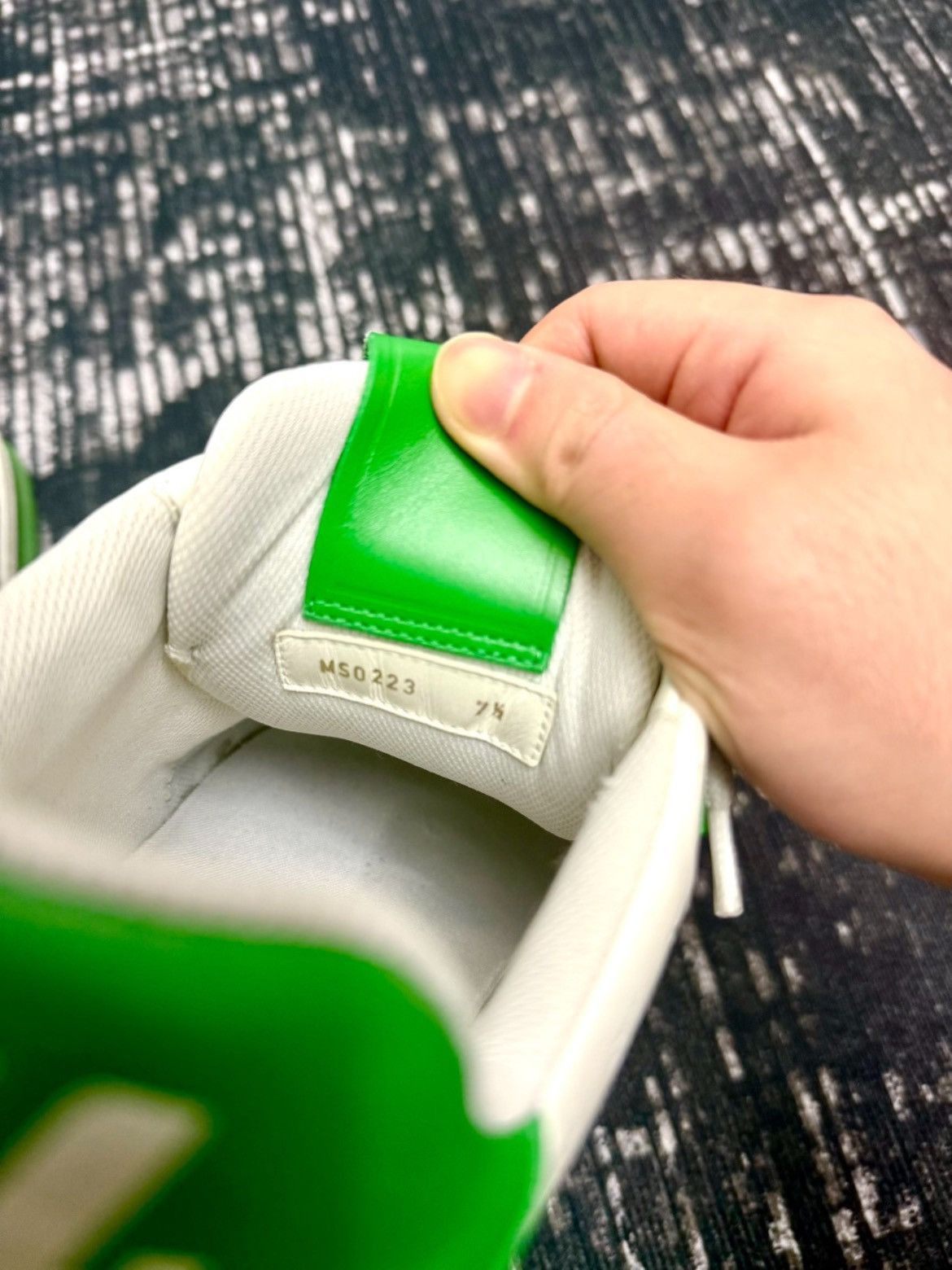 Louis Vuitton Louis Vuitton x Virgil Logo Pattern trainner-2505 Size US 7.5 / EU 40-41 - 3 Thumbnail