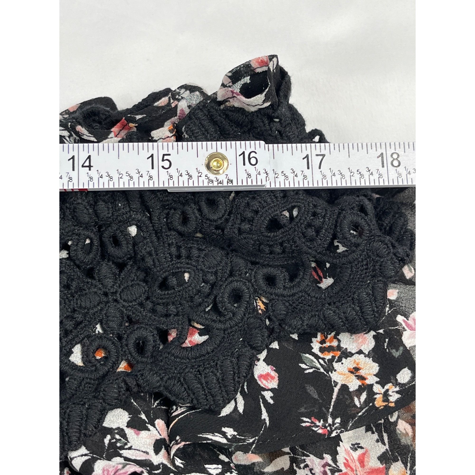 White House Black Market White House black market SKU 7686 Womens Off shoulder Floral Size S / US 4 / IT 40 - 7 Thumbnail