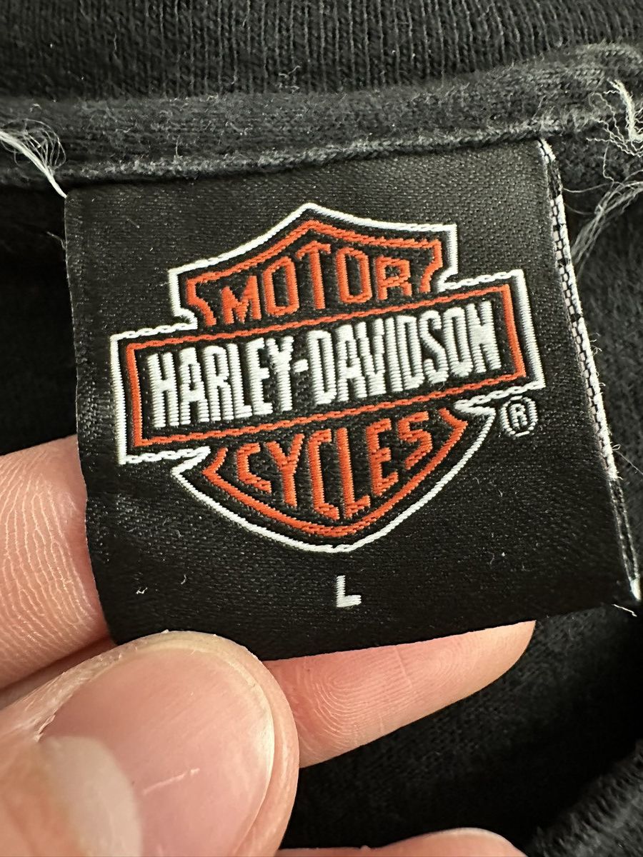 Harley Davidson Vintage Harley Davidson 00’ Gothic Flame Shield Longsleeve Size US L / EU 52-54 / 3 - 7 Thumbnail
