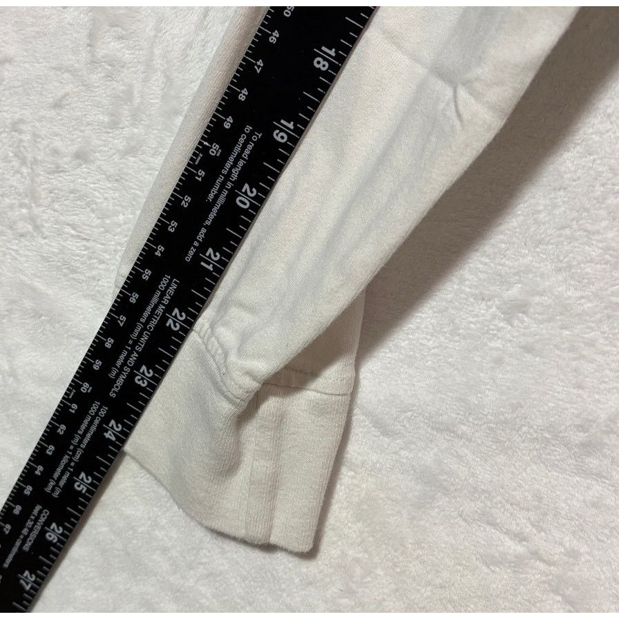 Undefeated Size M | UNDEFEATED Logo Long Sleeve Crew Neck Tee T-Shirt Size US M / EU 48-50 / 2 - 10 Thumbnail