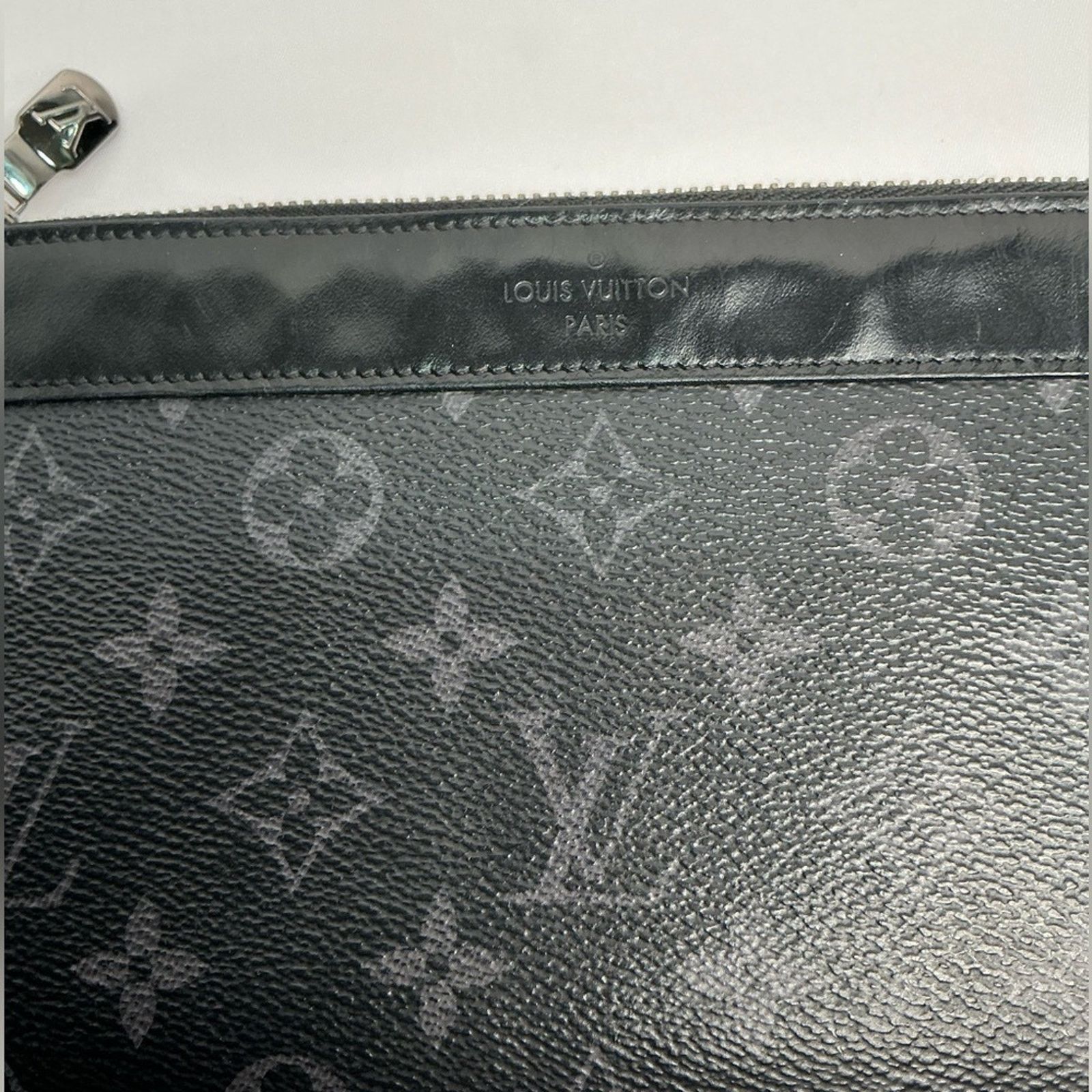 Louis Vuitton Louis Vuitton Discovery Pochette Monogram Eclipse Canvas PM Size ONE SIZE - 6 Thumbnail