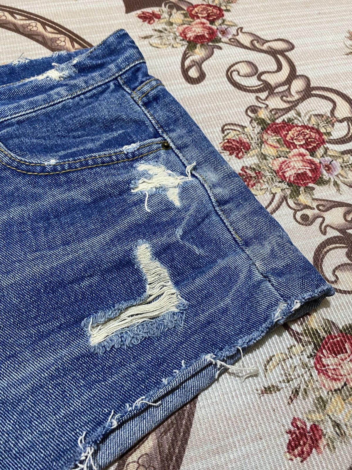 Acne Studios Acne Studios Short Jeans Size 28" / US 6 / IT 42 - 4 Thumbnail