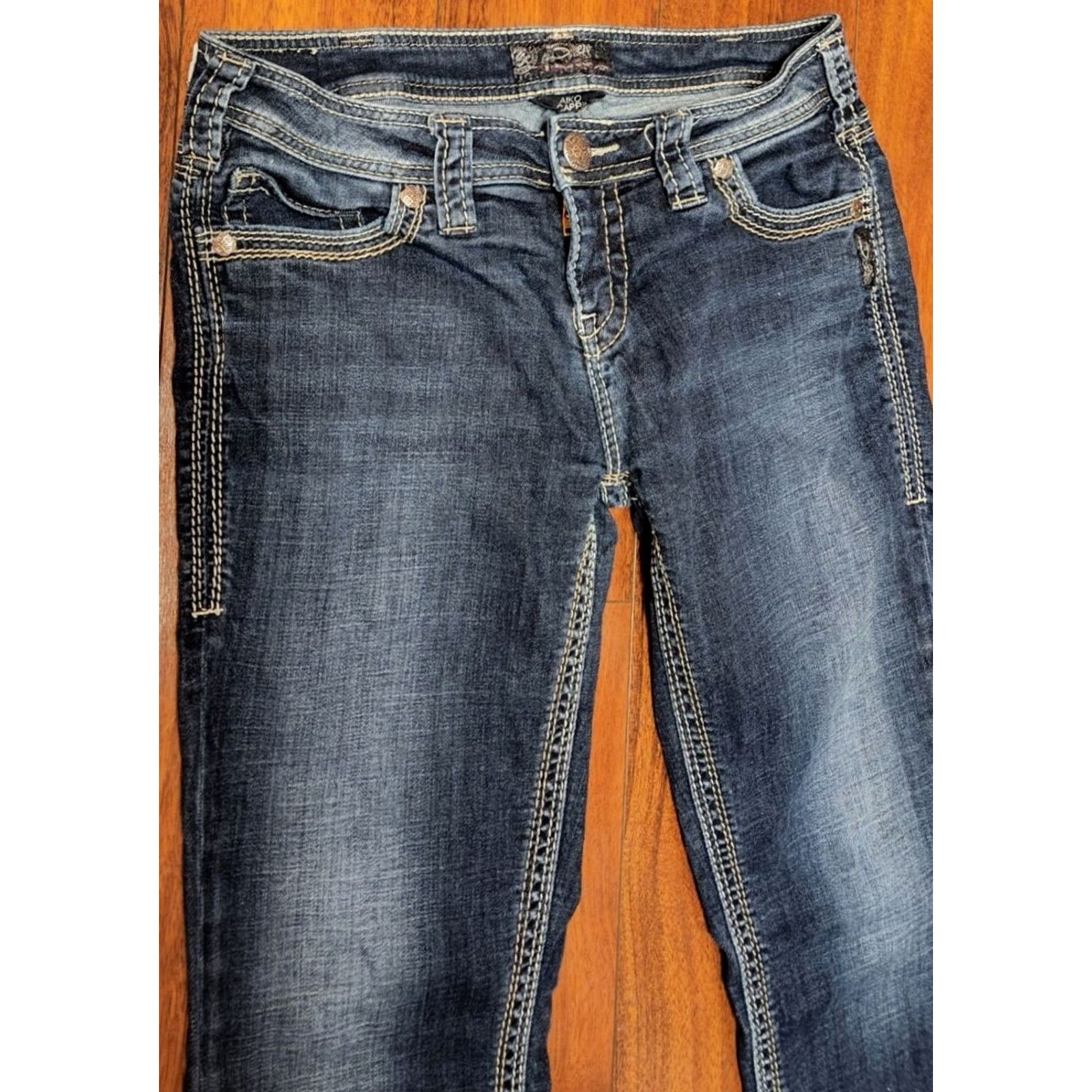Silver Jeans Co. Silver Jeans Aiko Capri Jeans Women's 31x22 Denim Blue Dark Wash 5-Pocket Stretch Regular Rise 7" Leg Opening 8" 22" Inseam XS? Size 24" / US 00 / IT 34 - 4 Thumbnail
