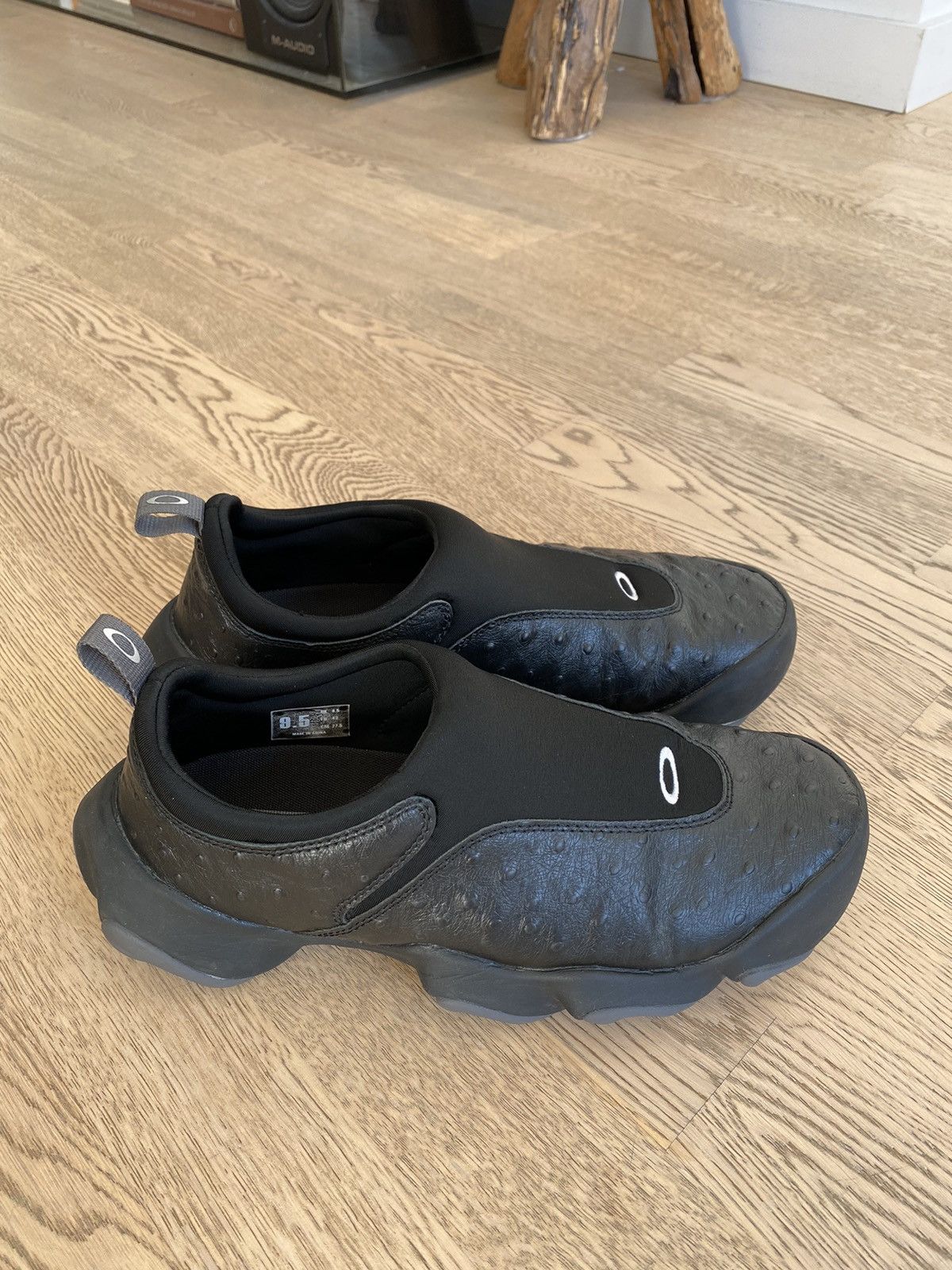 Brain Dead × Oakley Black Flesh Sneakers Size US 9.5 / EU 42-43 - 3 Thumbnail