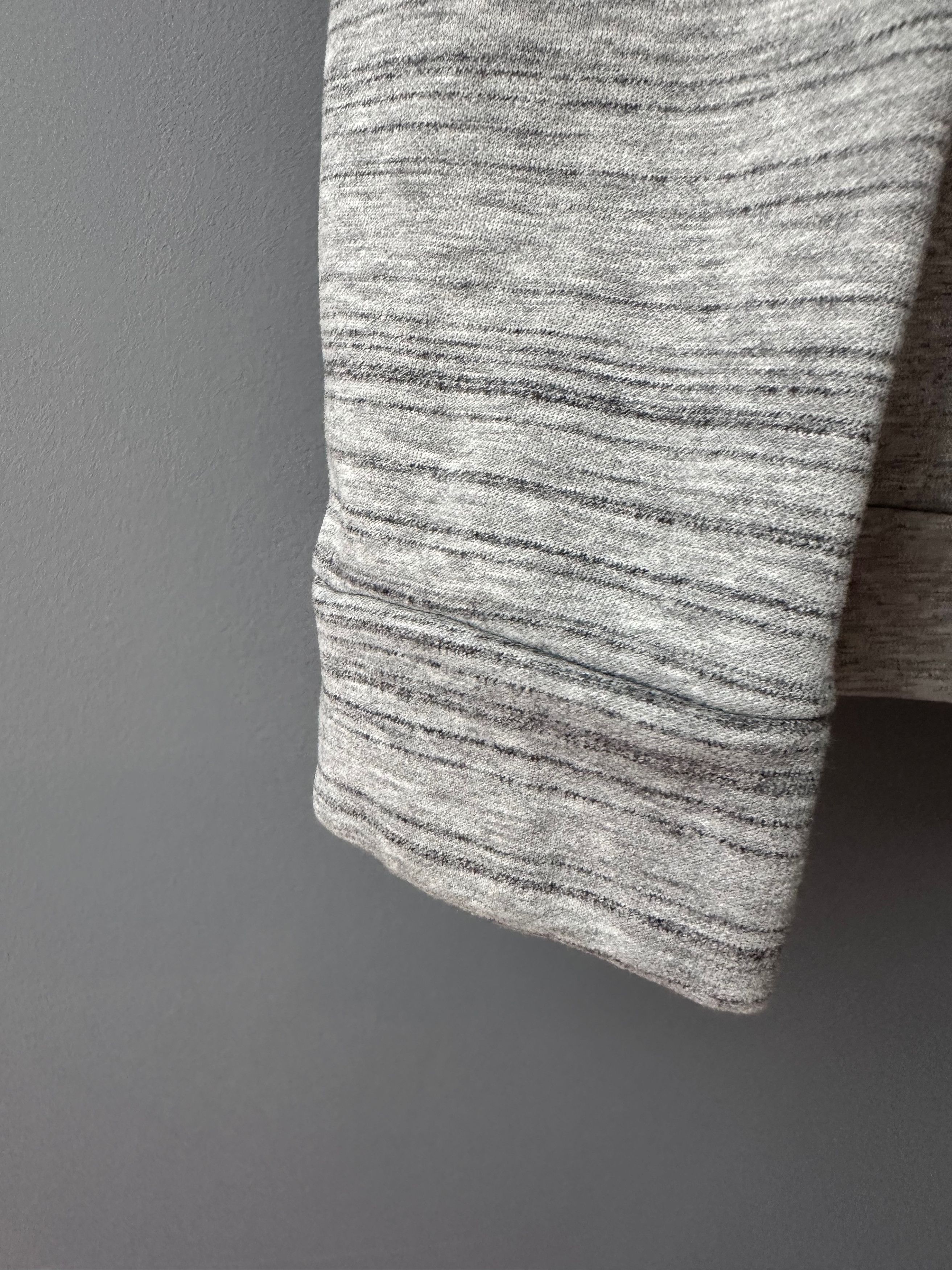 Hugo Boss Hugo Boss Soody Gray Hoodie Excellent Condition Size US L / EU 52-54 / 3 - 6 Thumbnail