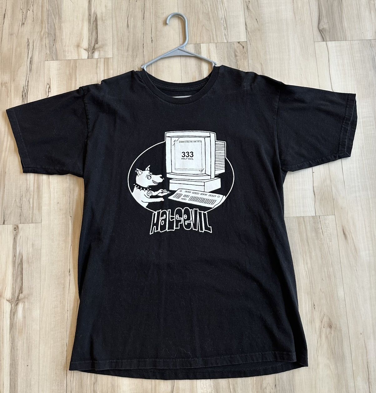 Half Evil Half Evil 333 T-Shirt Size Large Size US L / EU 52-54 / 3 - 2 Thumbnail